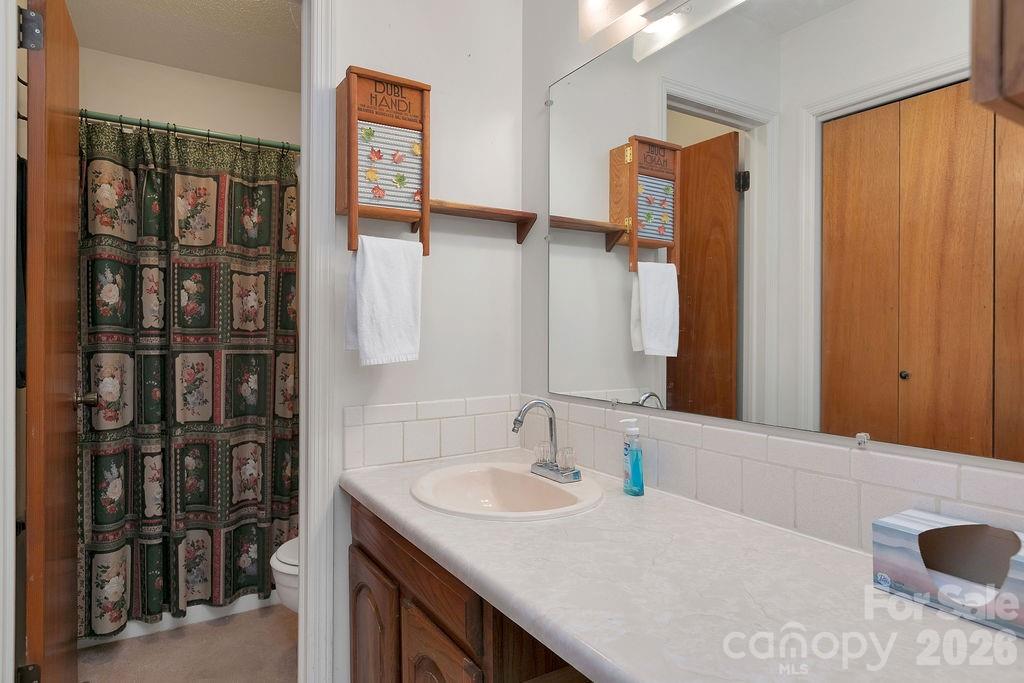 108 Easy Street — Cedar Mountain