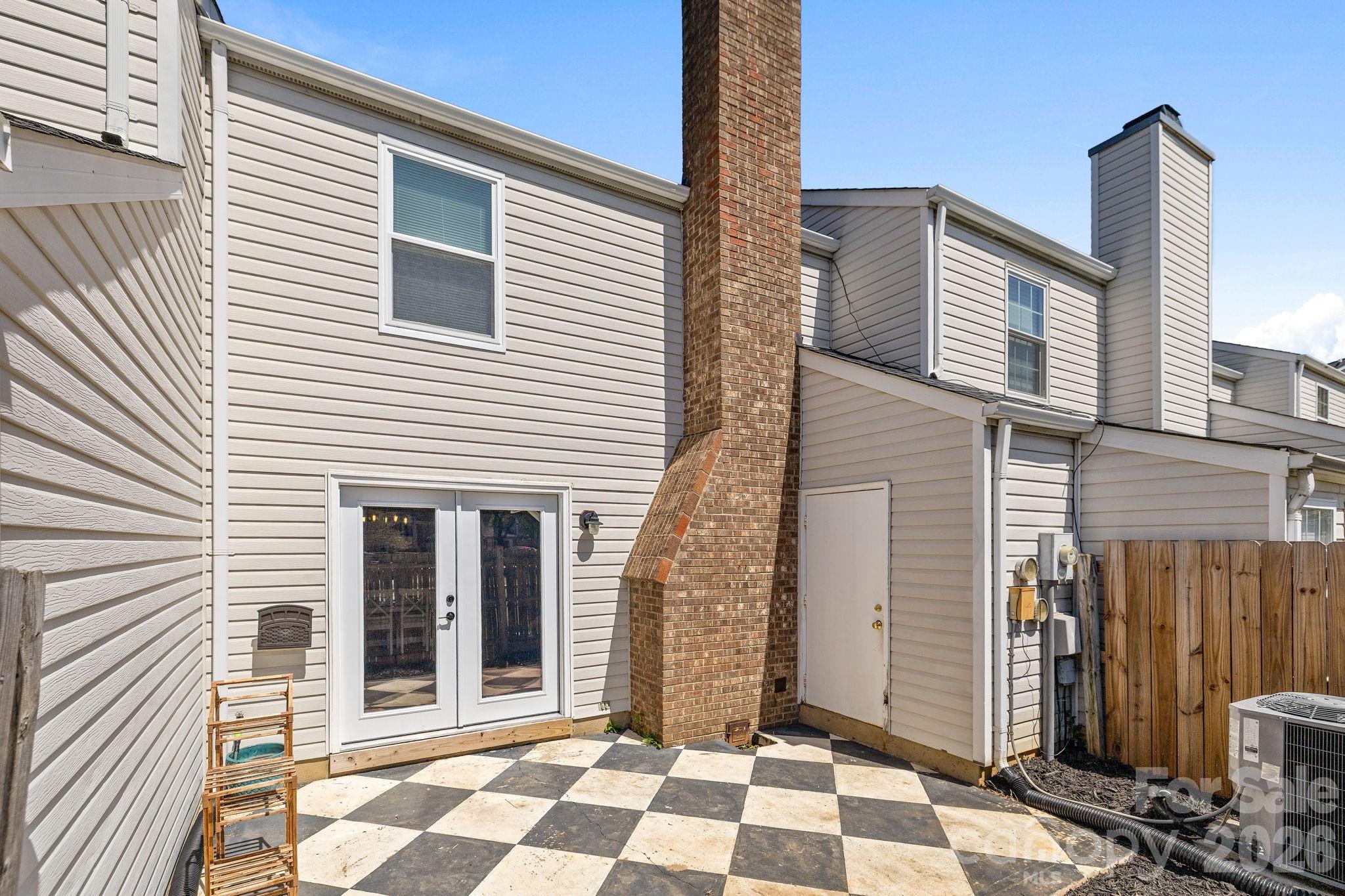 247 Water Oak Drive — Pineville