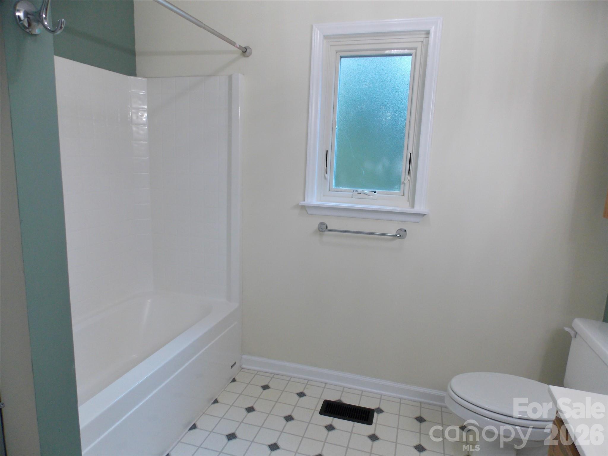 4249 Beach Road — Hudson
