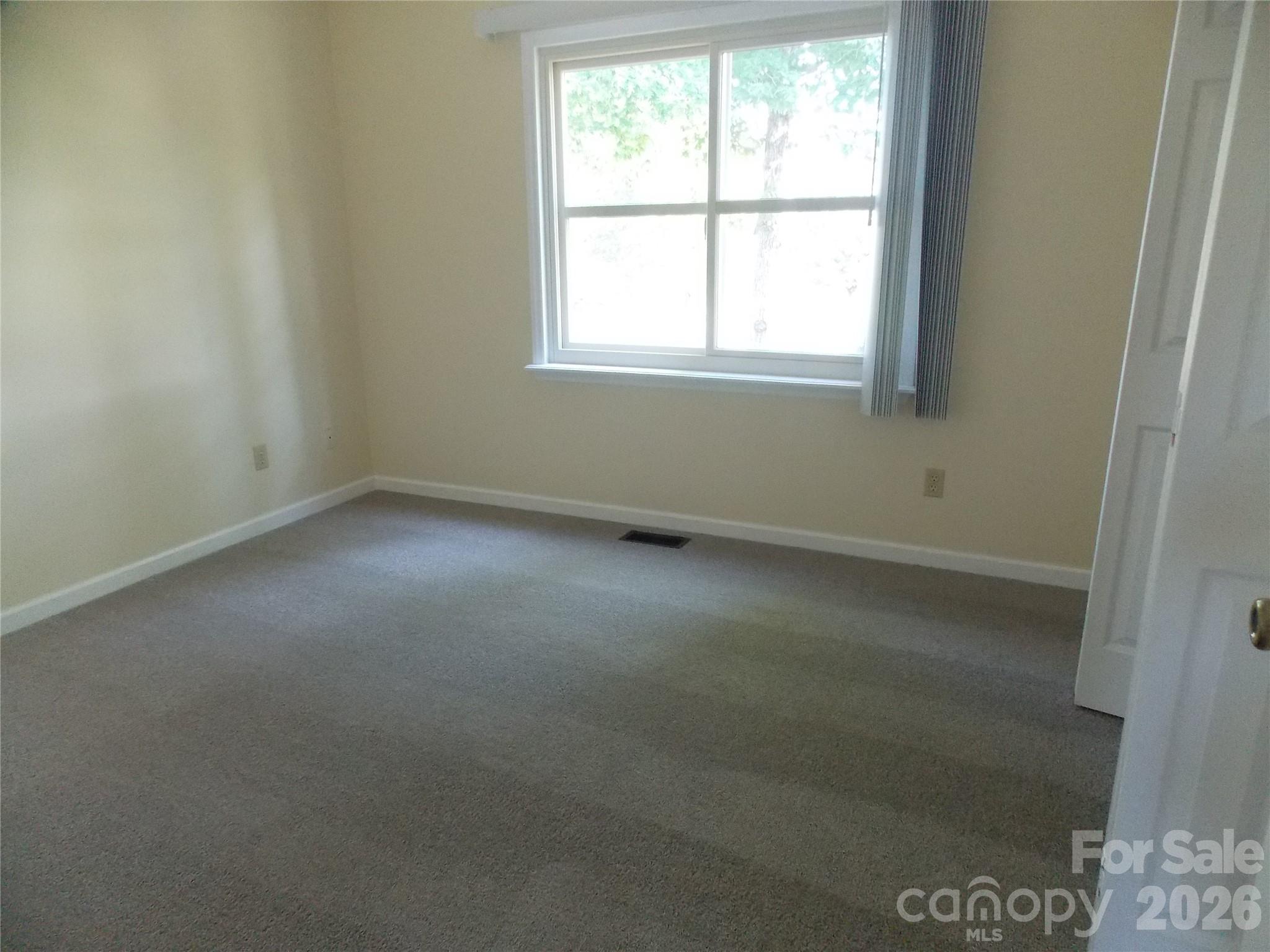 4249 Beach Road — Hudson