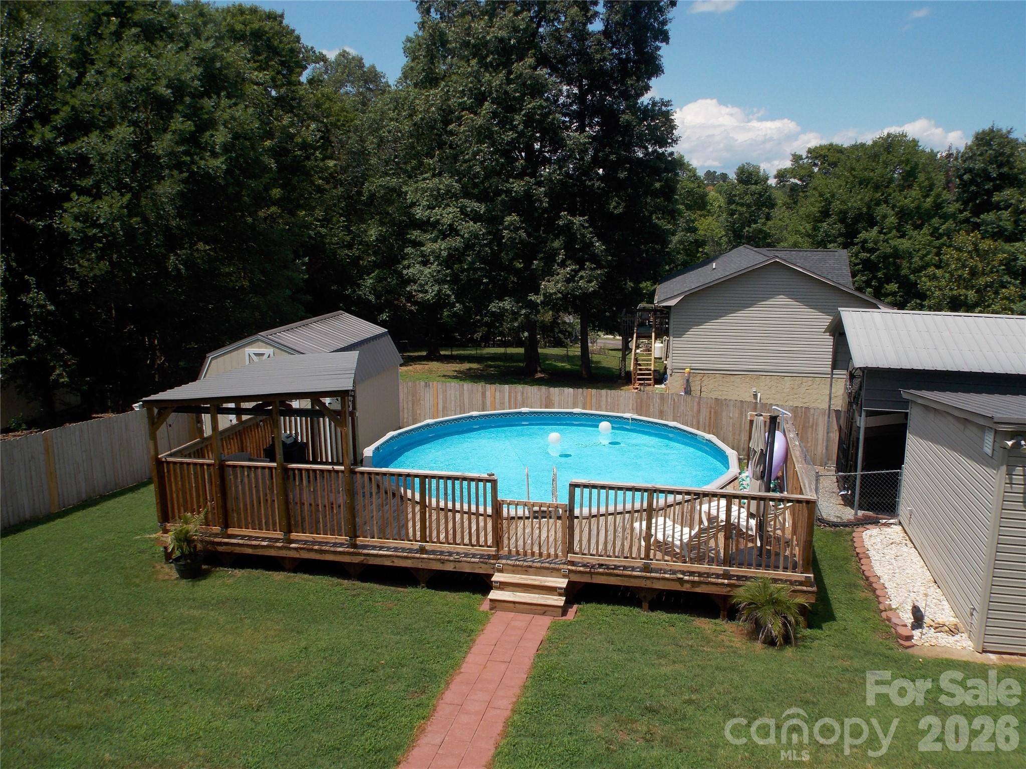 4249 Beach Road — Hudson