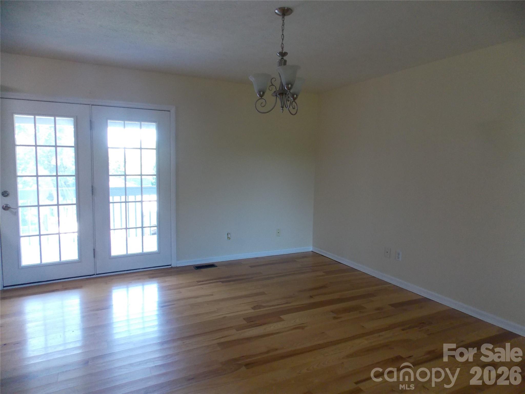4249 Beach Road — Hudson