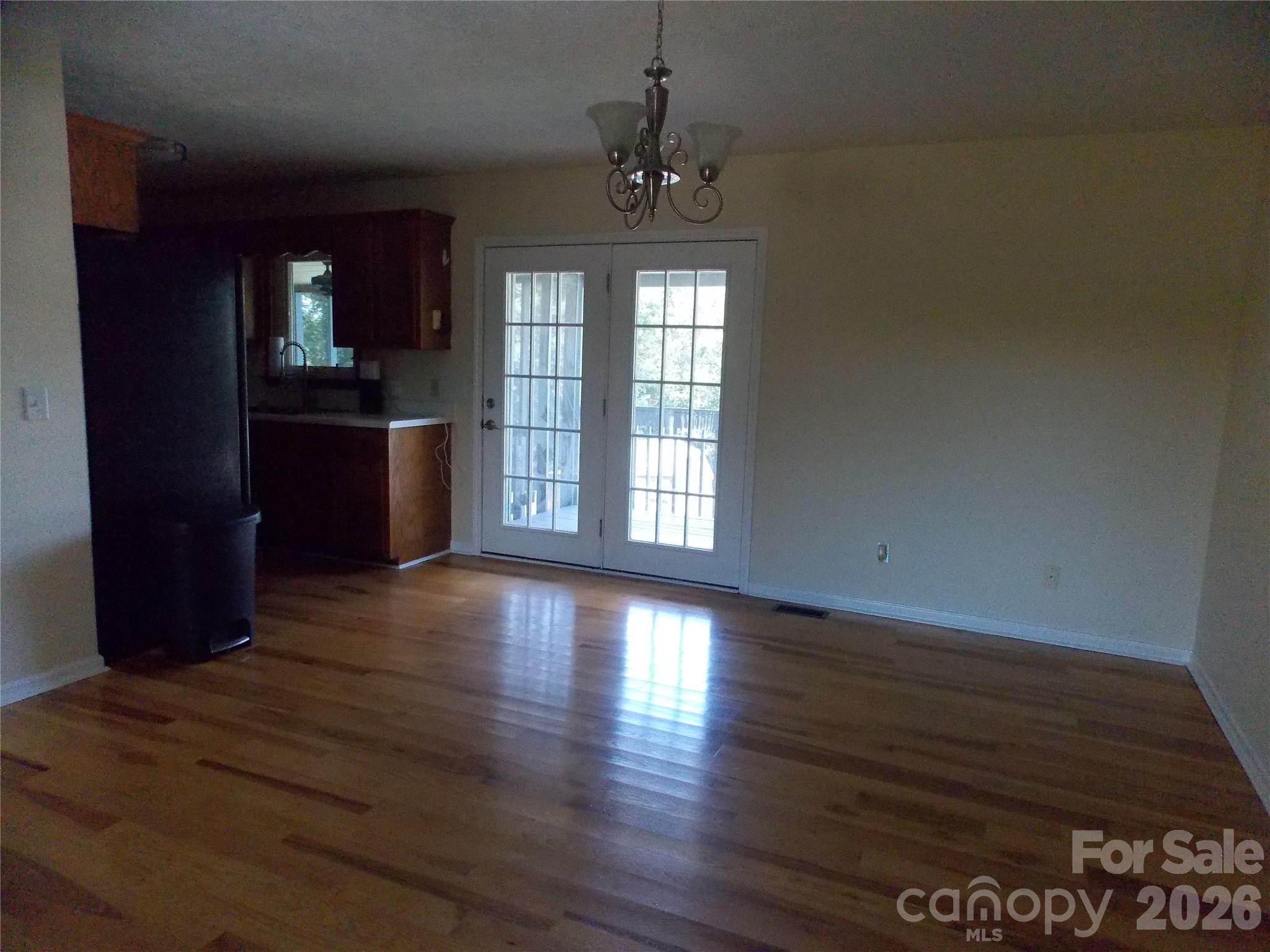 4249 Beach Road — Hudson