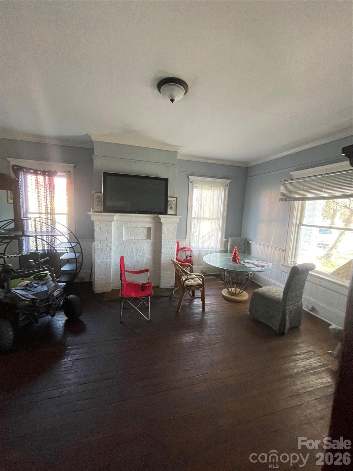 1500 N Main Street — Salisbury