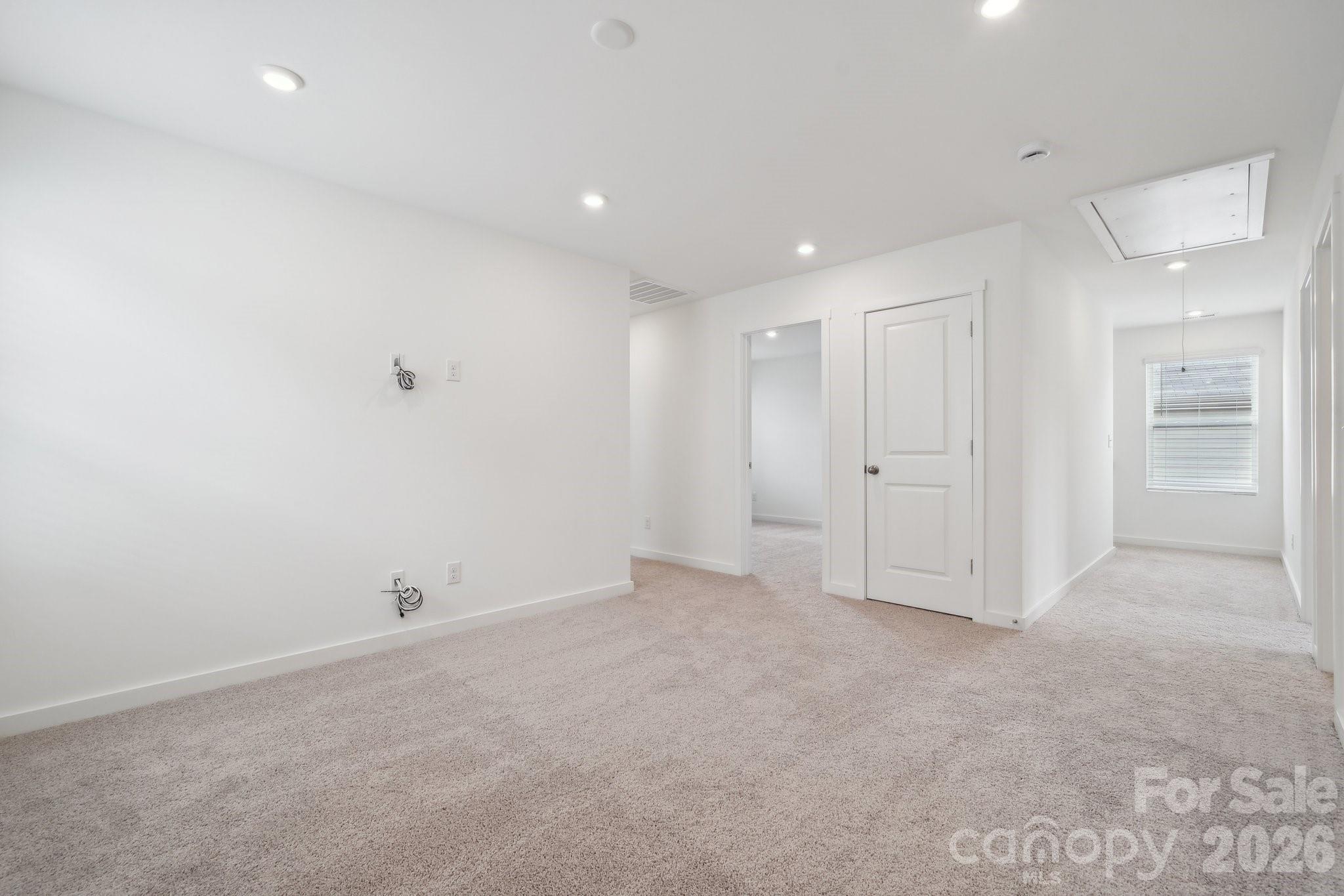 2938 31st Street NE — Hickory