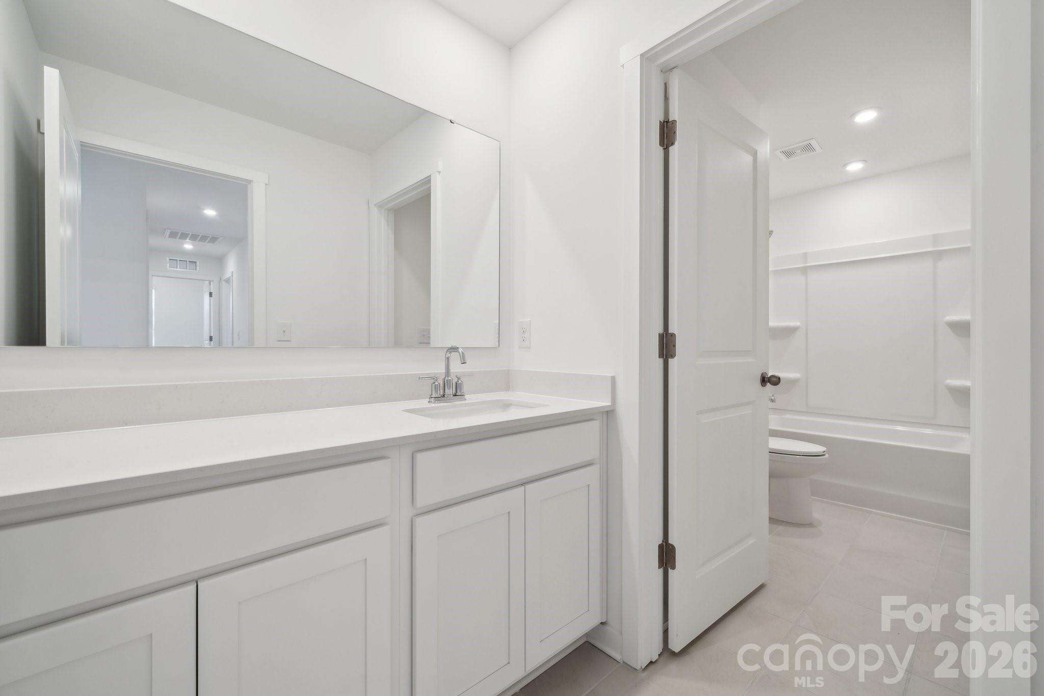 2938 31st Street NE — Hickory