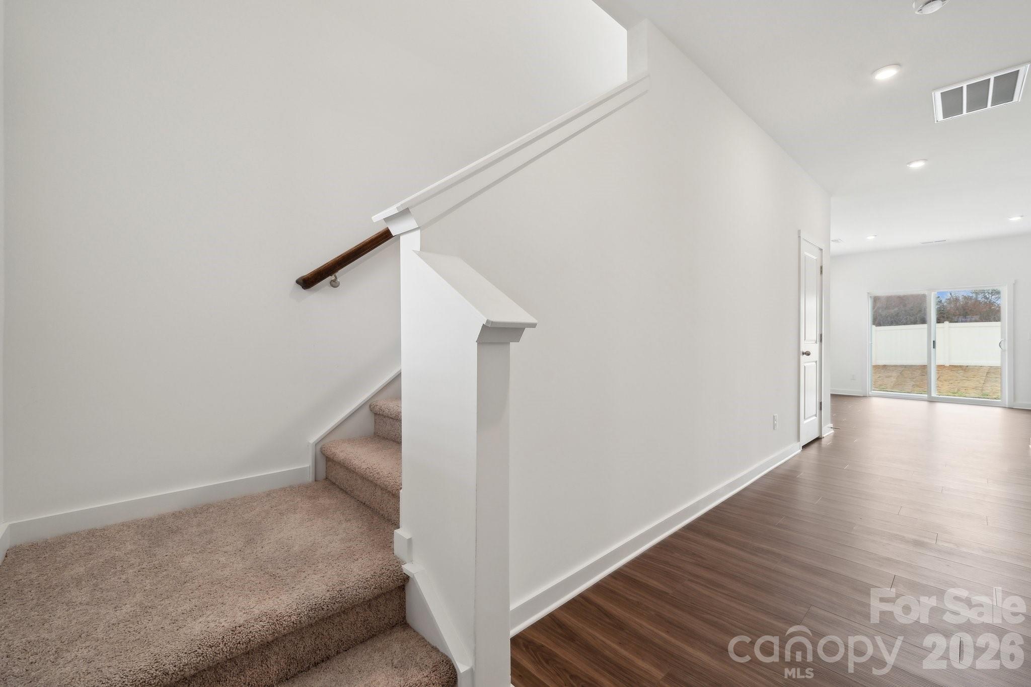 2938 31st Street NE — Hickory