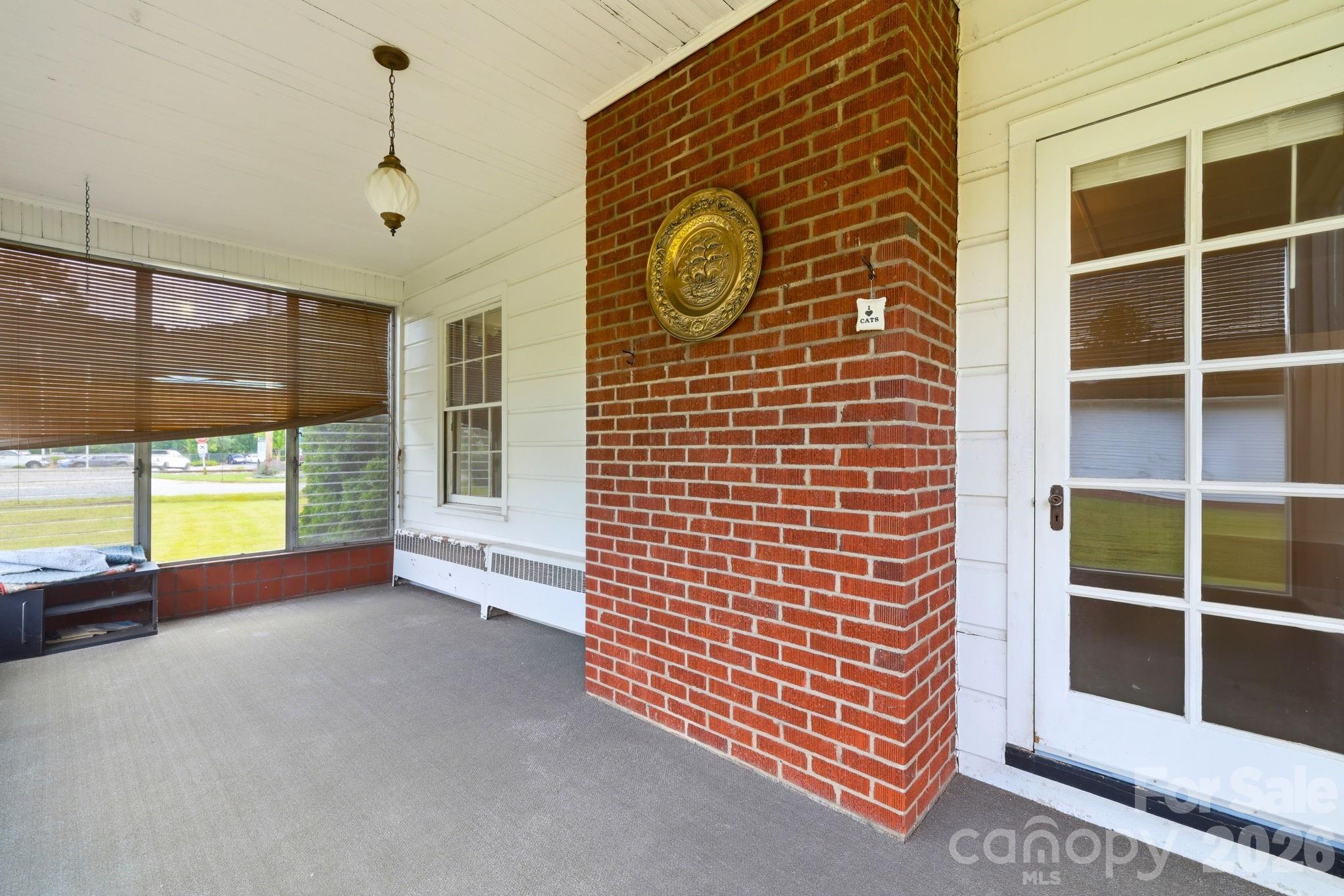 783 Skyland Drive — Sylva