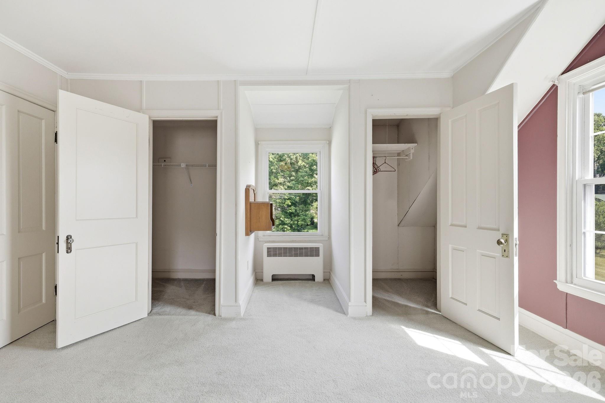 783 Skyland Drive — Sylva