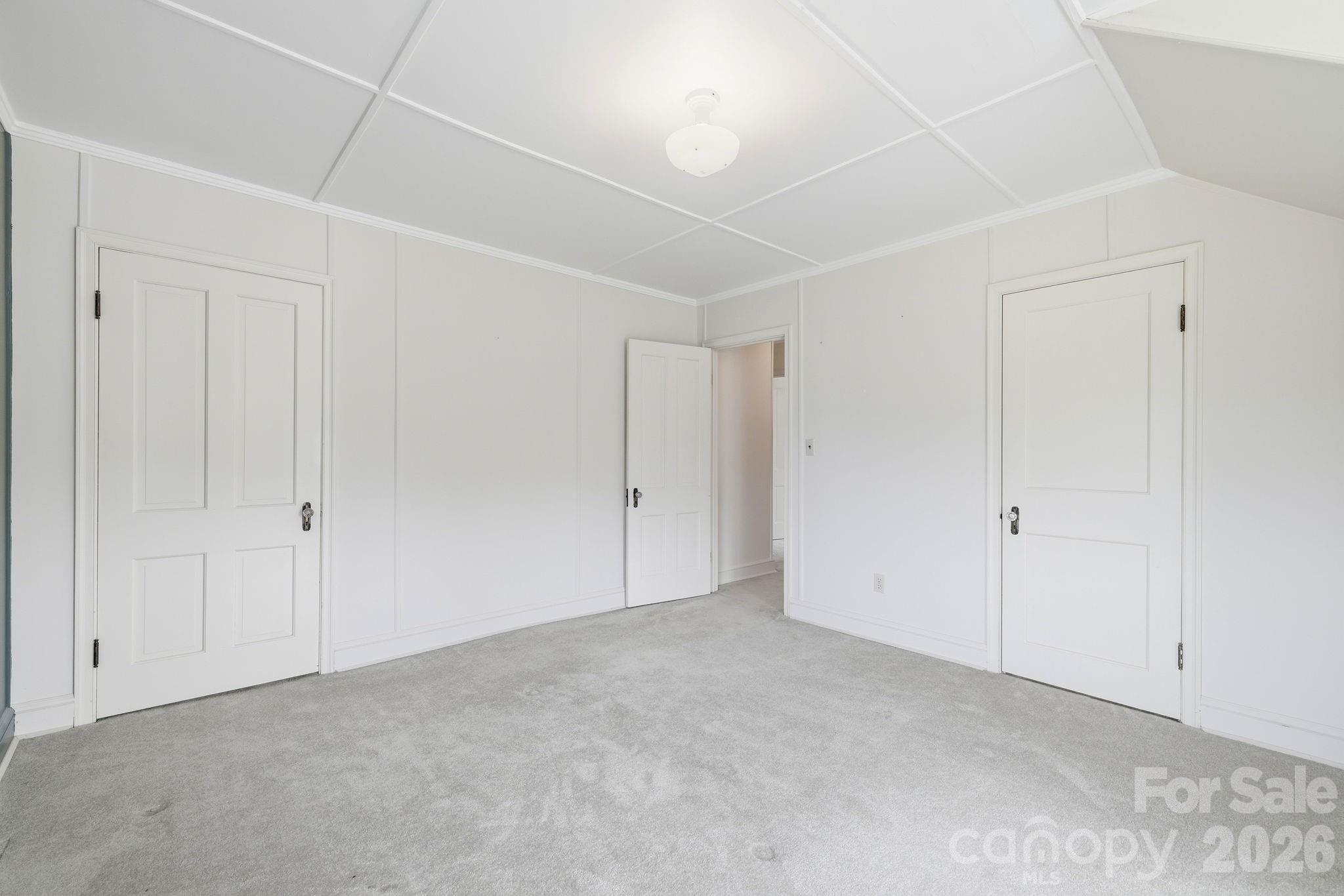 783 Skyland Drive — Sylva
