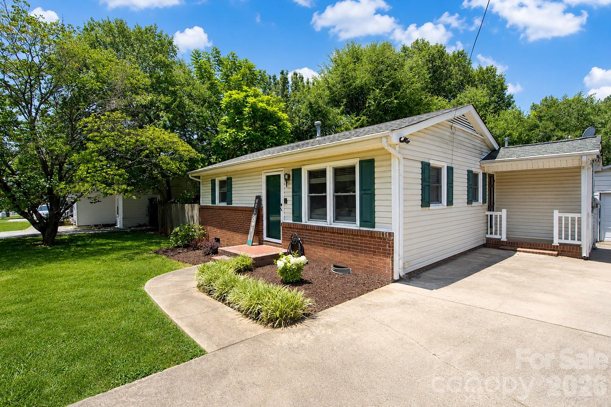 5313 Clearwater Lake Road — Mount Holly