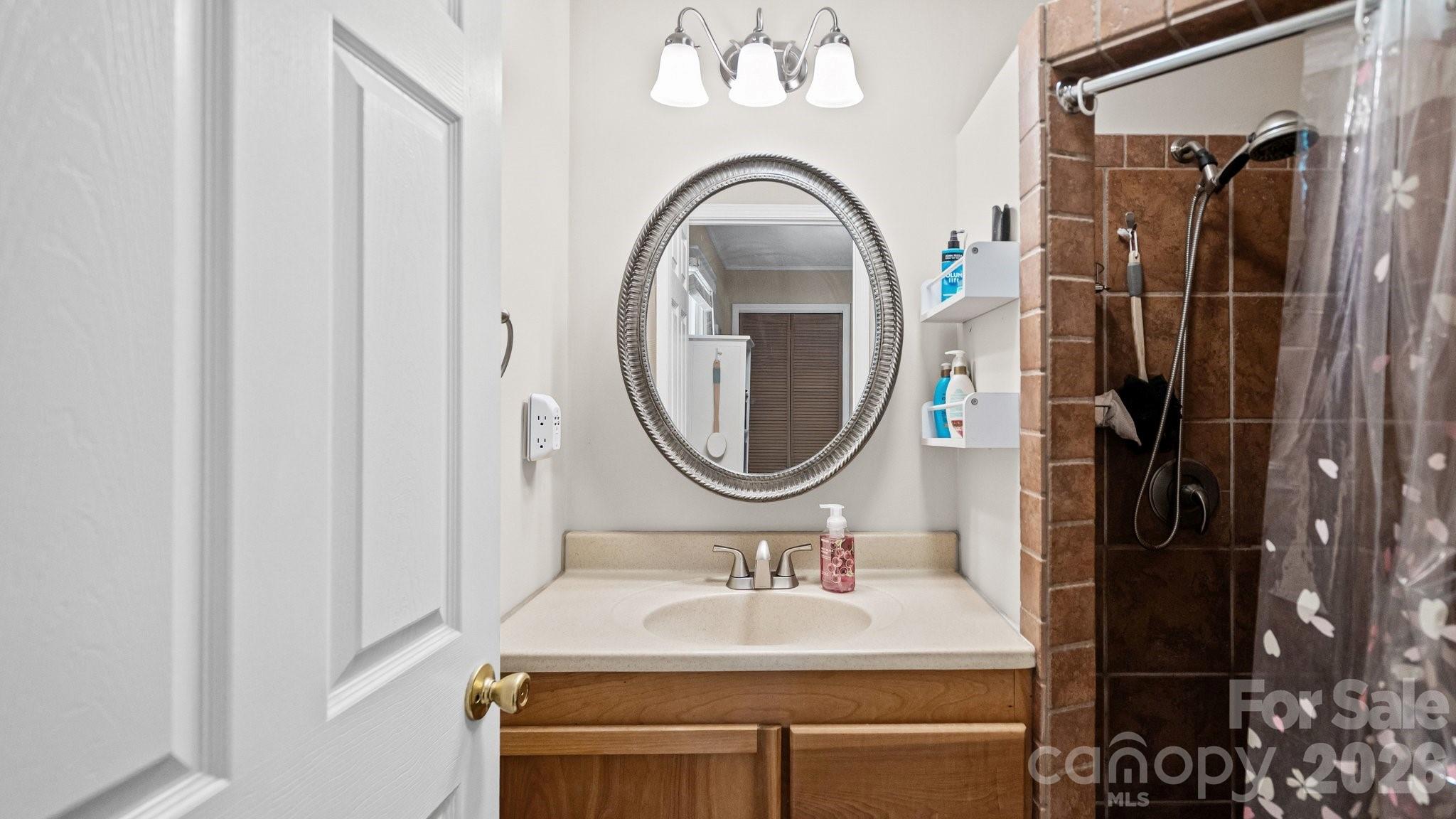 5313 Clearwater Lake Road — Mount Holly