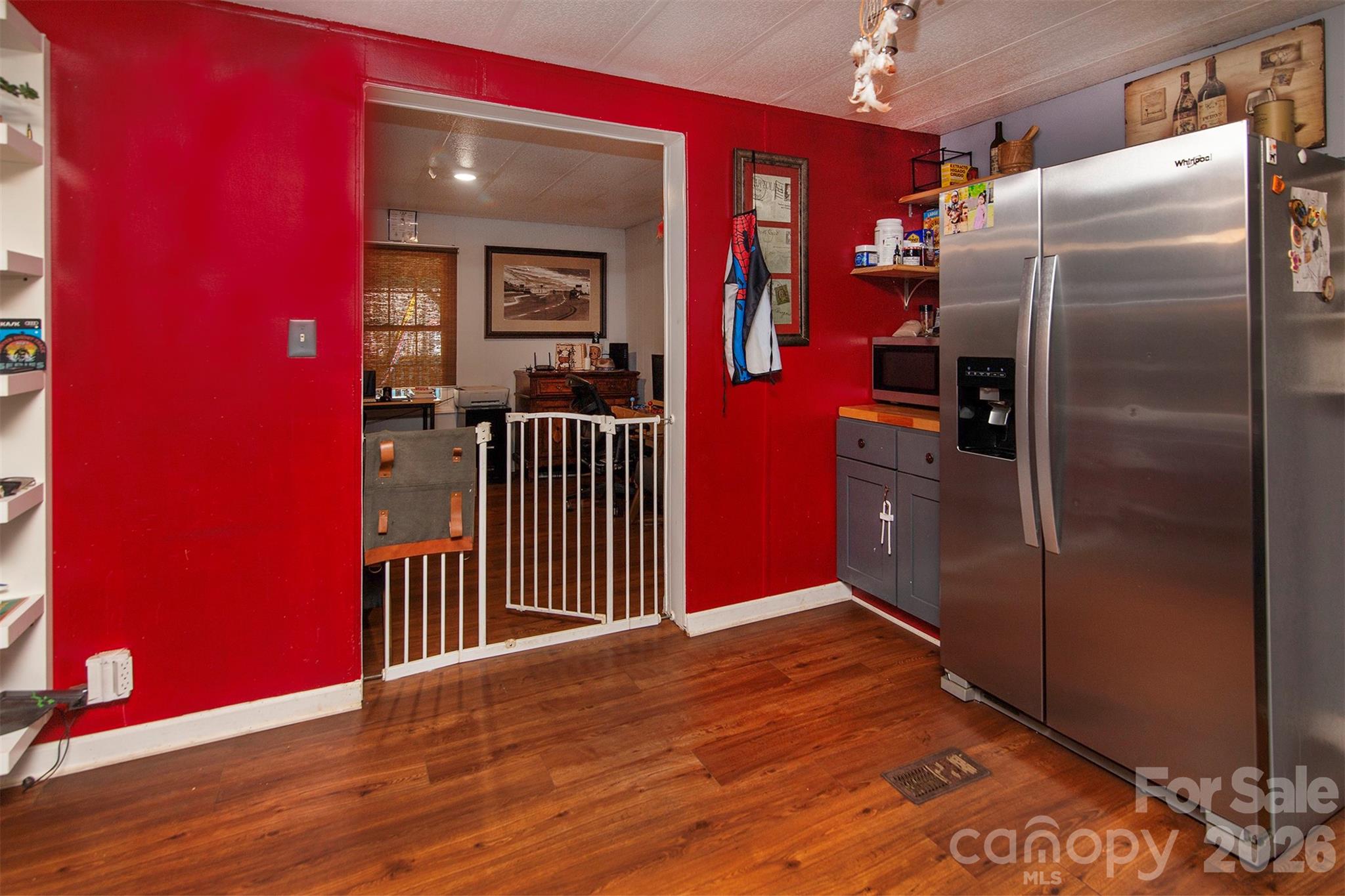 5727 Thompson Road — Charlotte