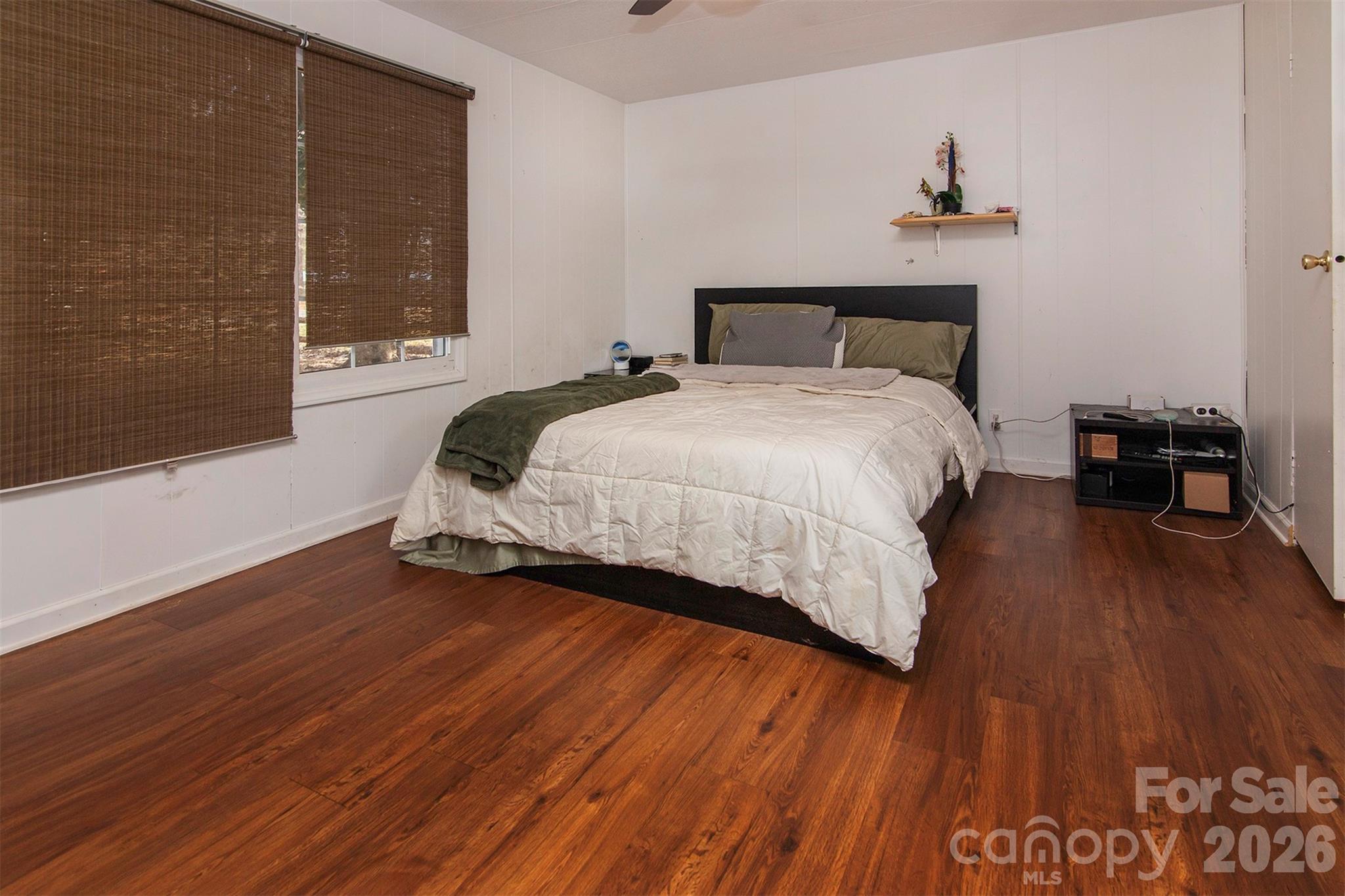 5727 Thompson Road — Charlotte