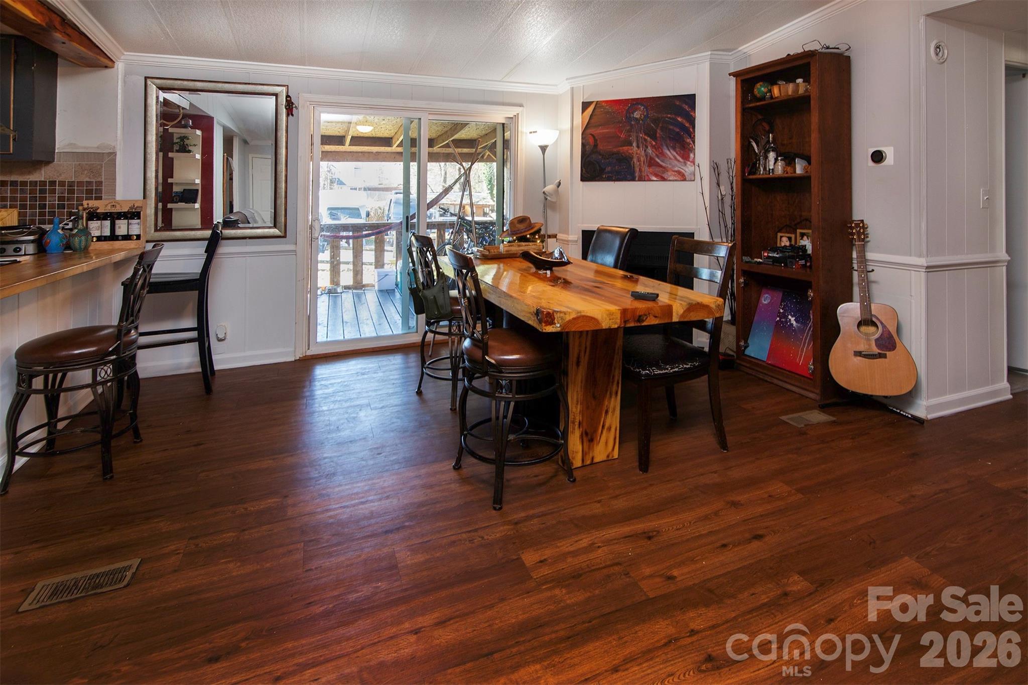 5727 Thompson Road — Charlotte