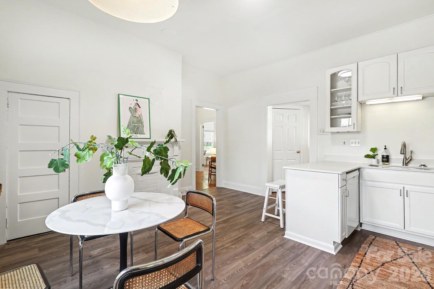 2816 Yadkin Avenue — Charlotte
