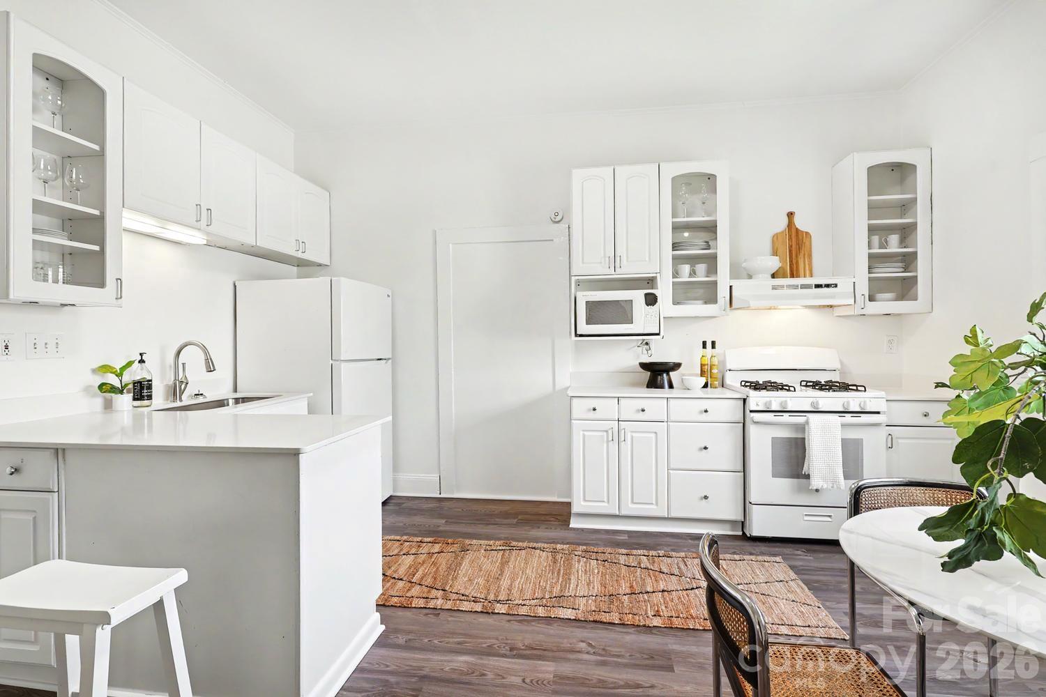 2816 Yadkin Avenue — Charlotte