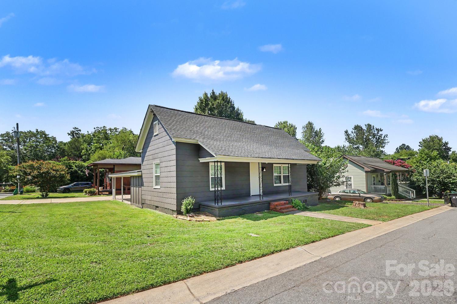 2816 Yadkin Avenue — Charlotte