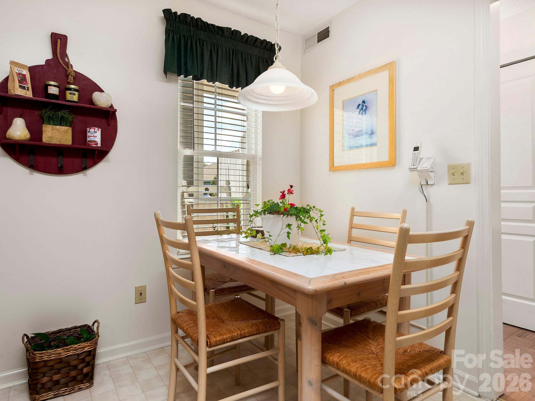 2903 Sagamore Lane — Asheville