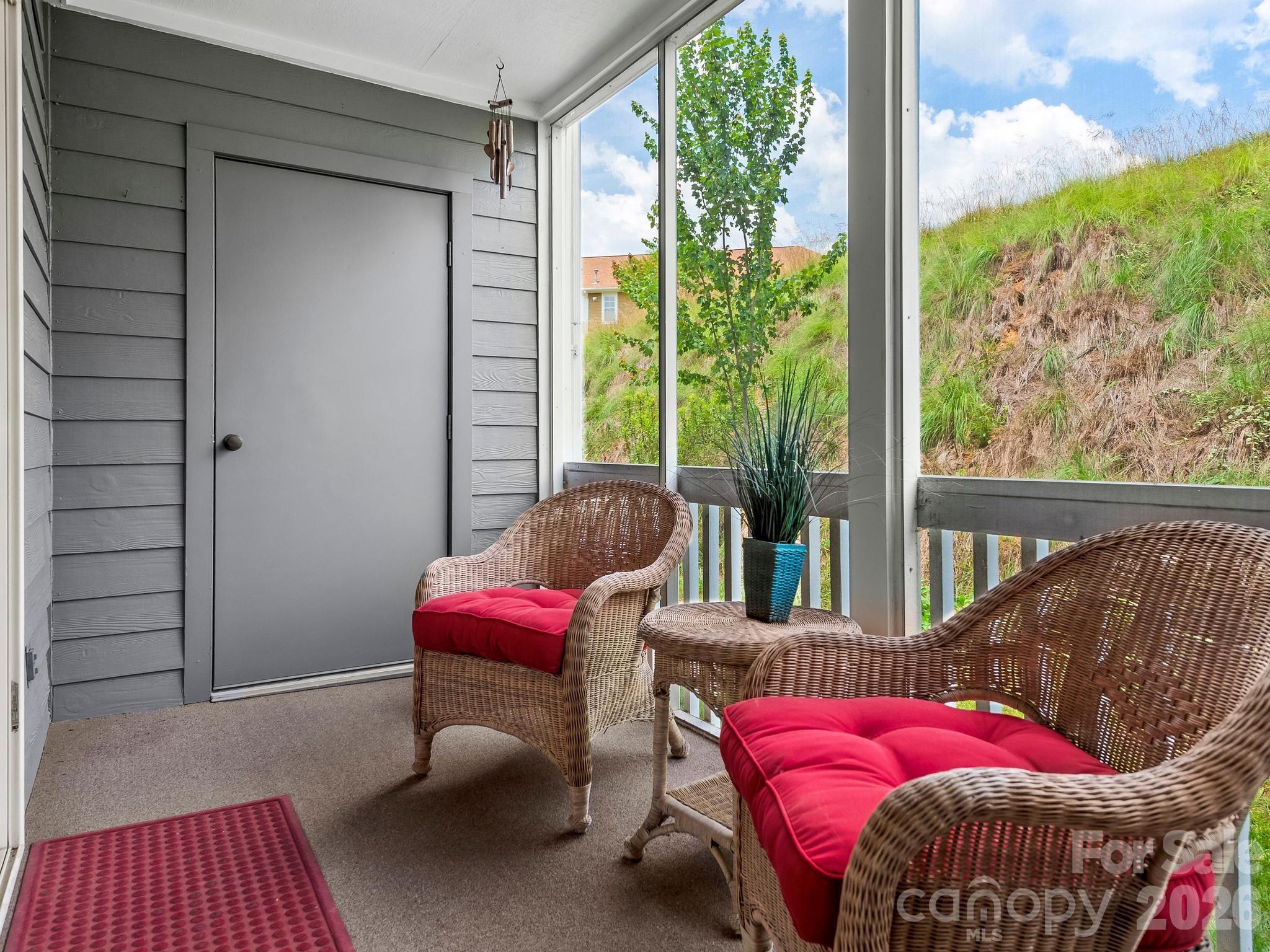 2903 Sagamore Lane — Asheville