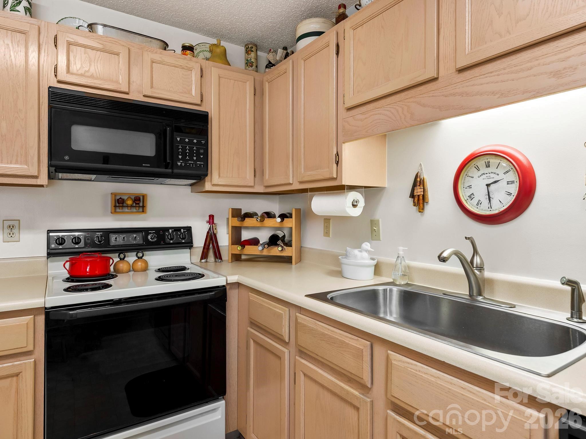 2903 Sagamore Lane — Asheville