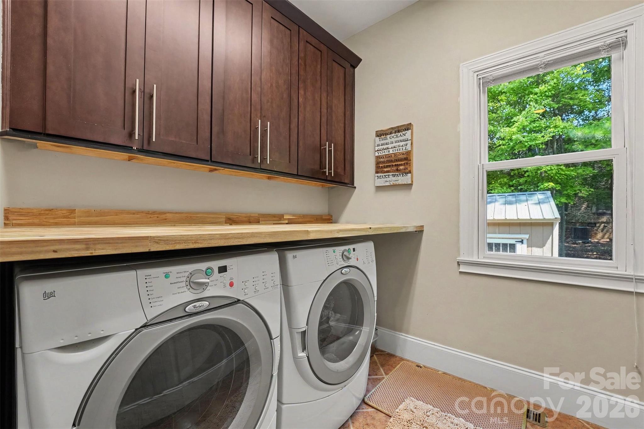288 Indian Trail — Mooresville