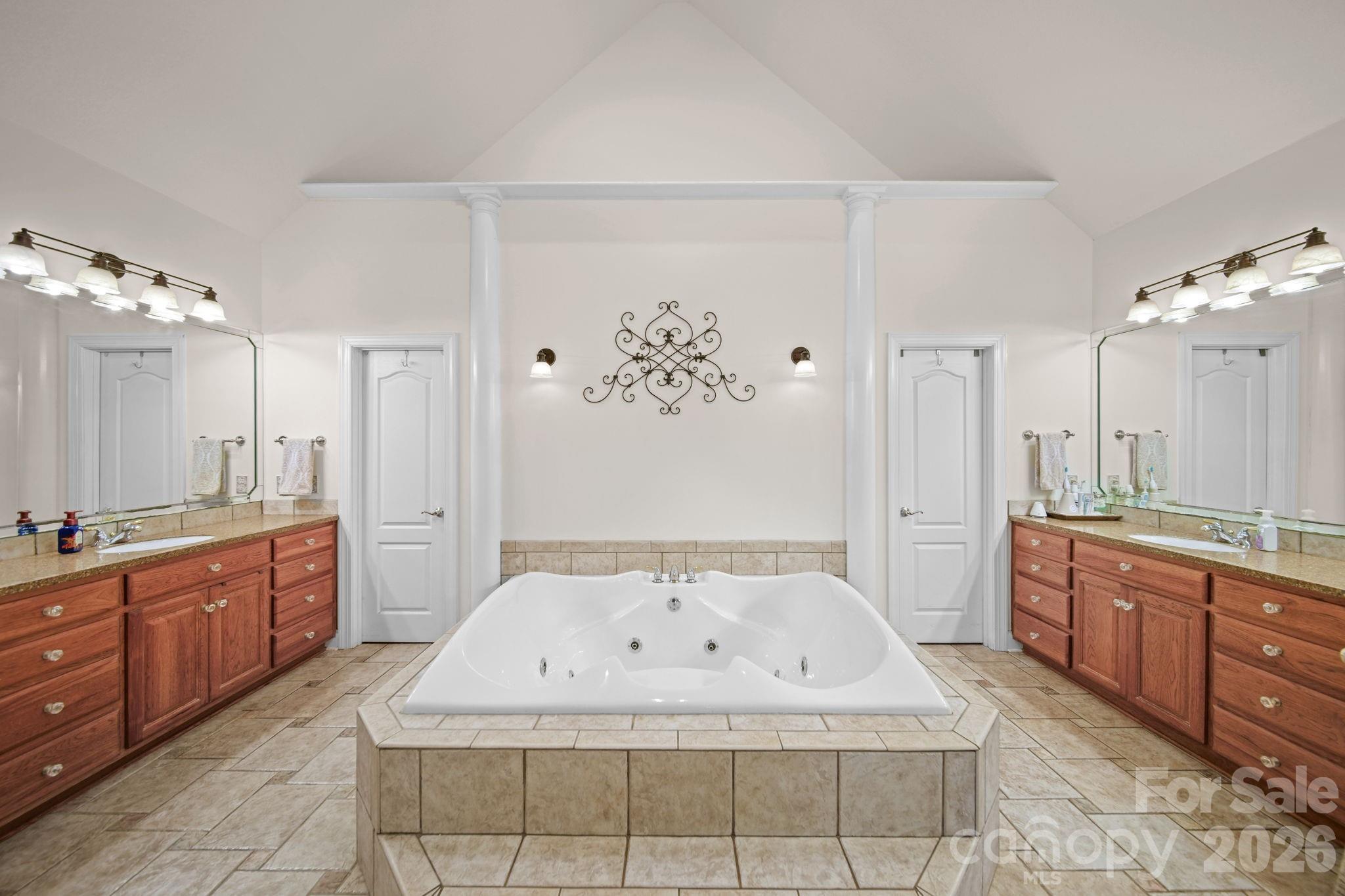 2806 Iveywood Drive — Monroe