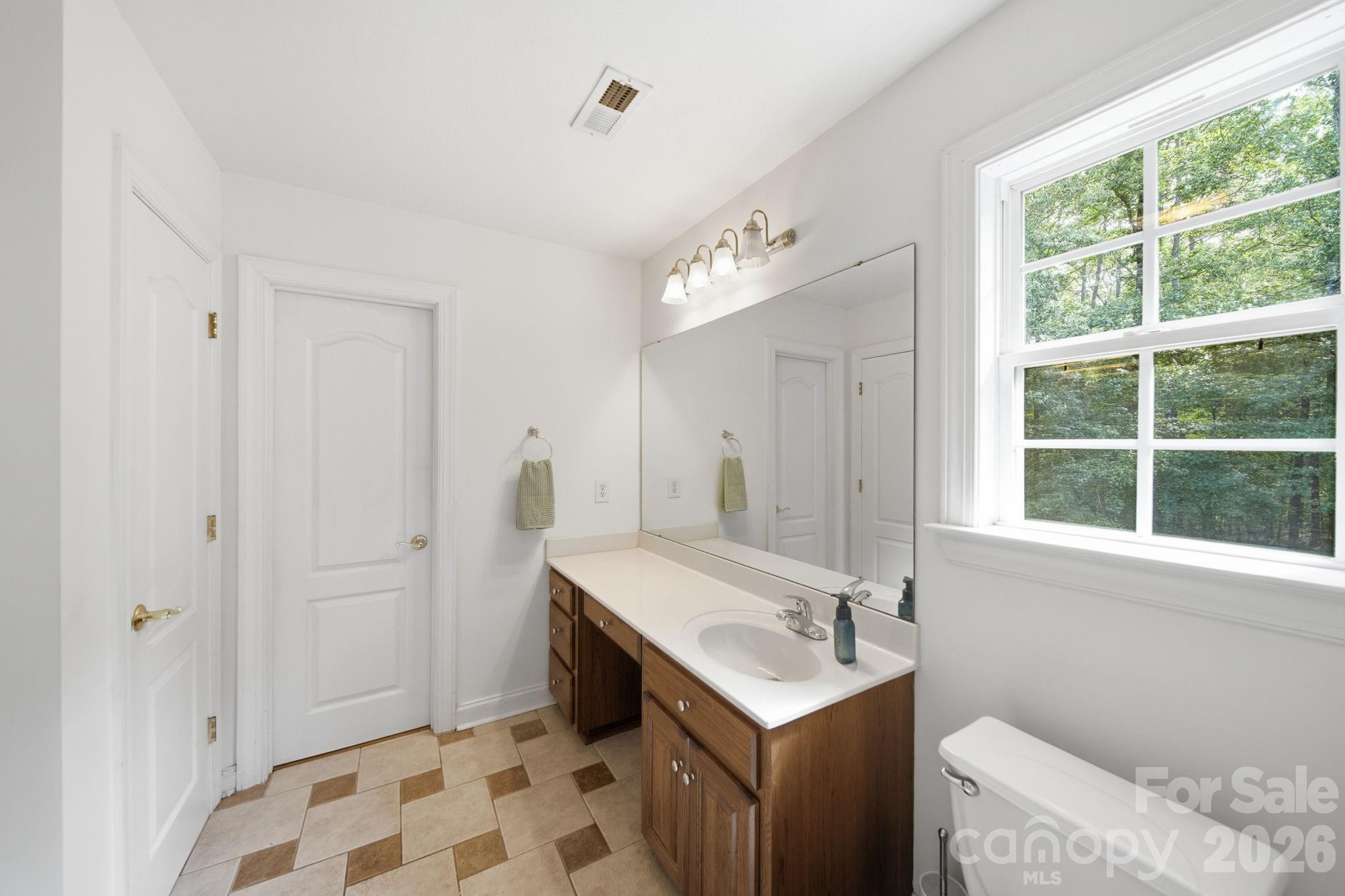 2806 Iveywood Drive — Monroe