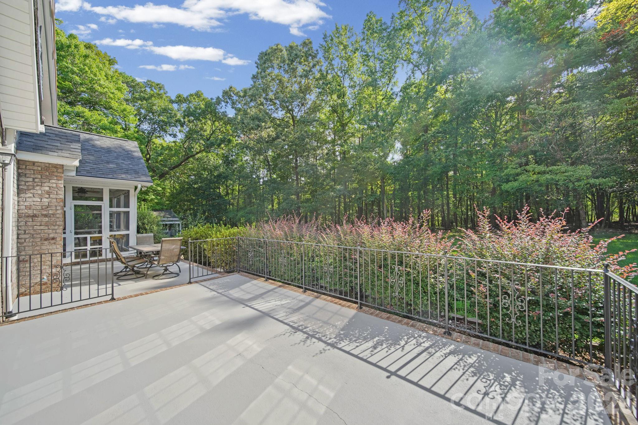 2806 Iveywood Drive — Monroe