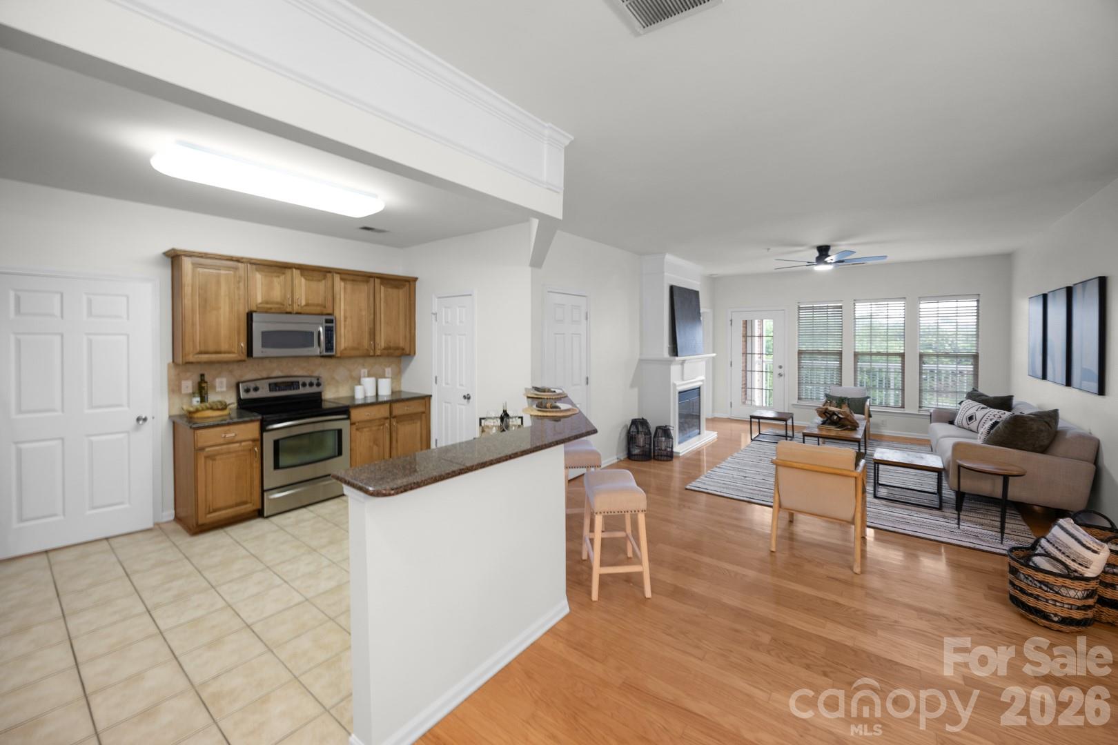 11574 Costigan Lane — Charlotte
