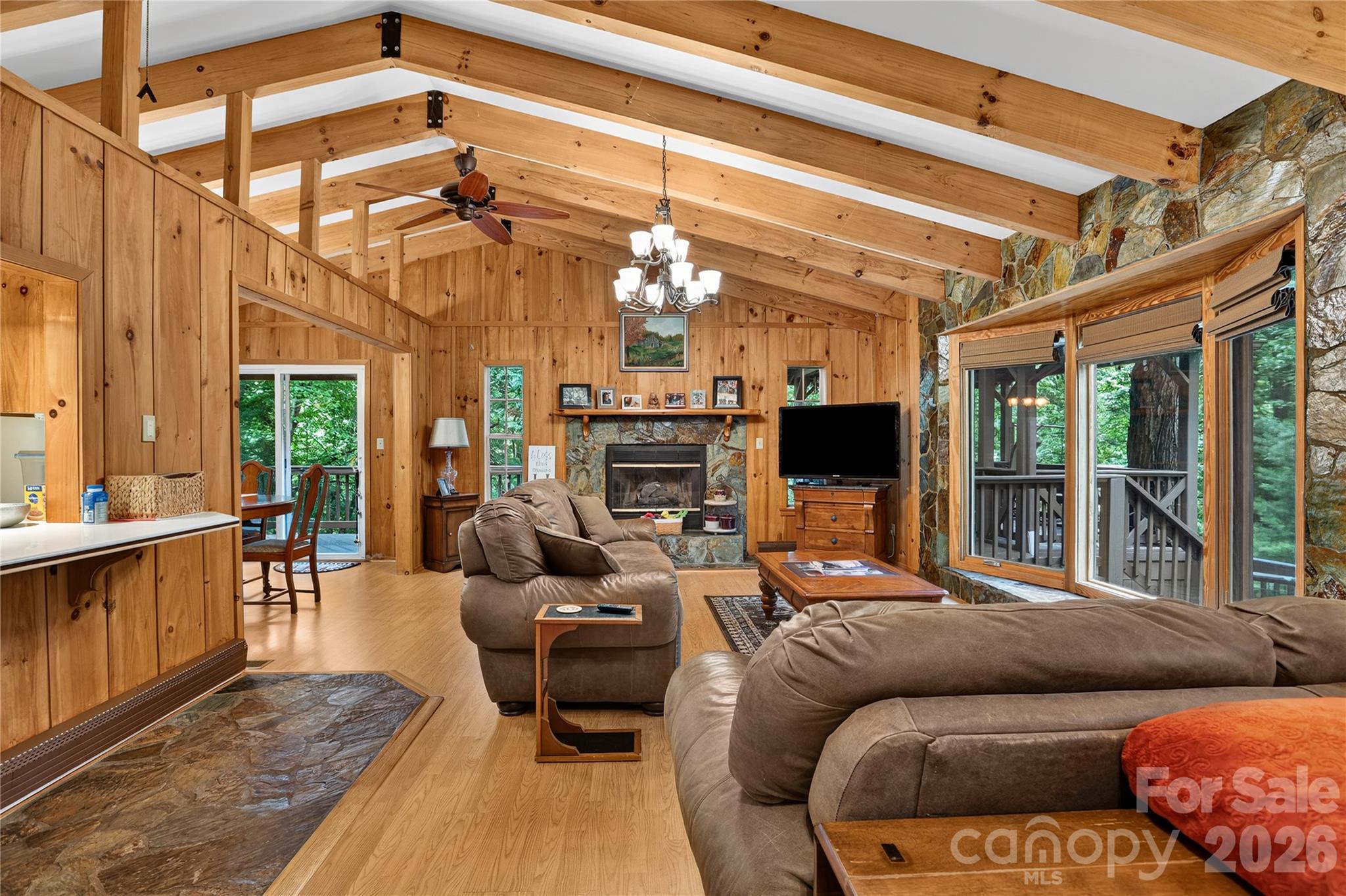 154 Hondah Boulevard — Brevard