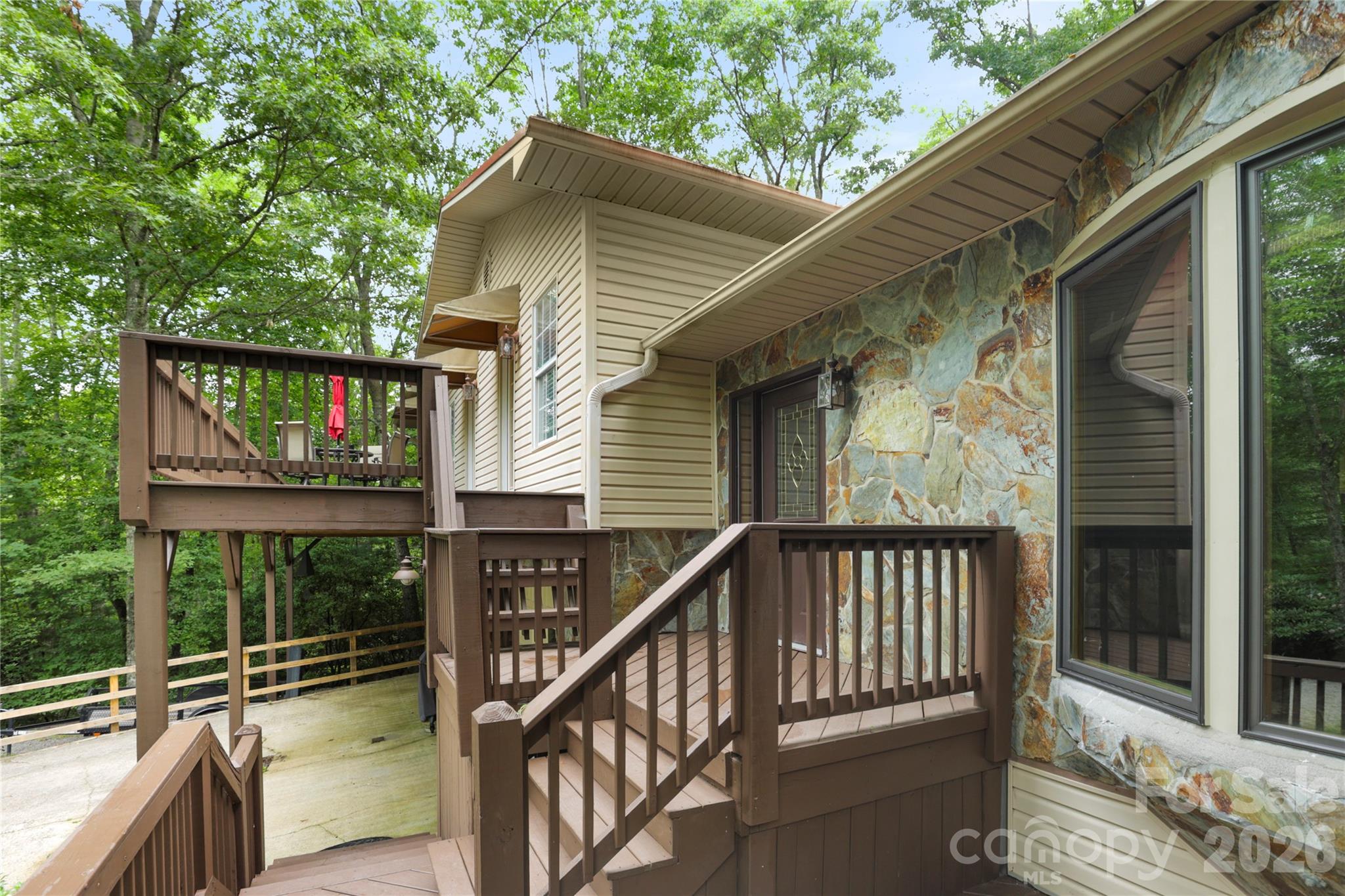 154 Hondah Boulevard — Brevard