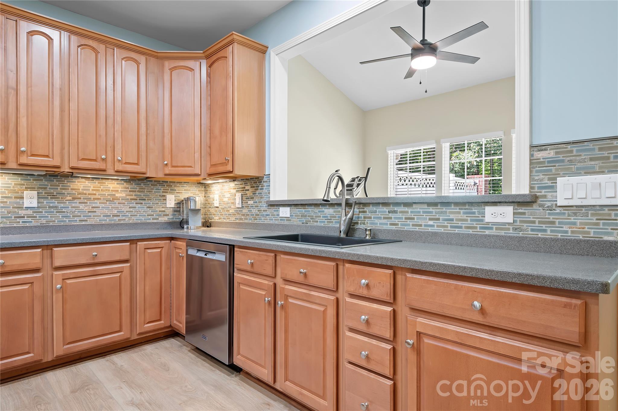 14661 Greenpoint Lane — Huntersville