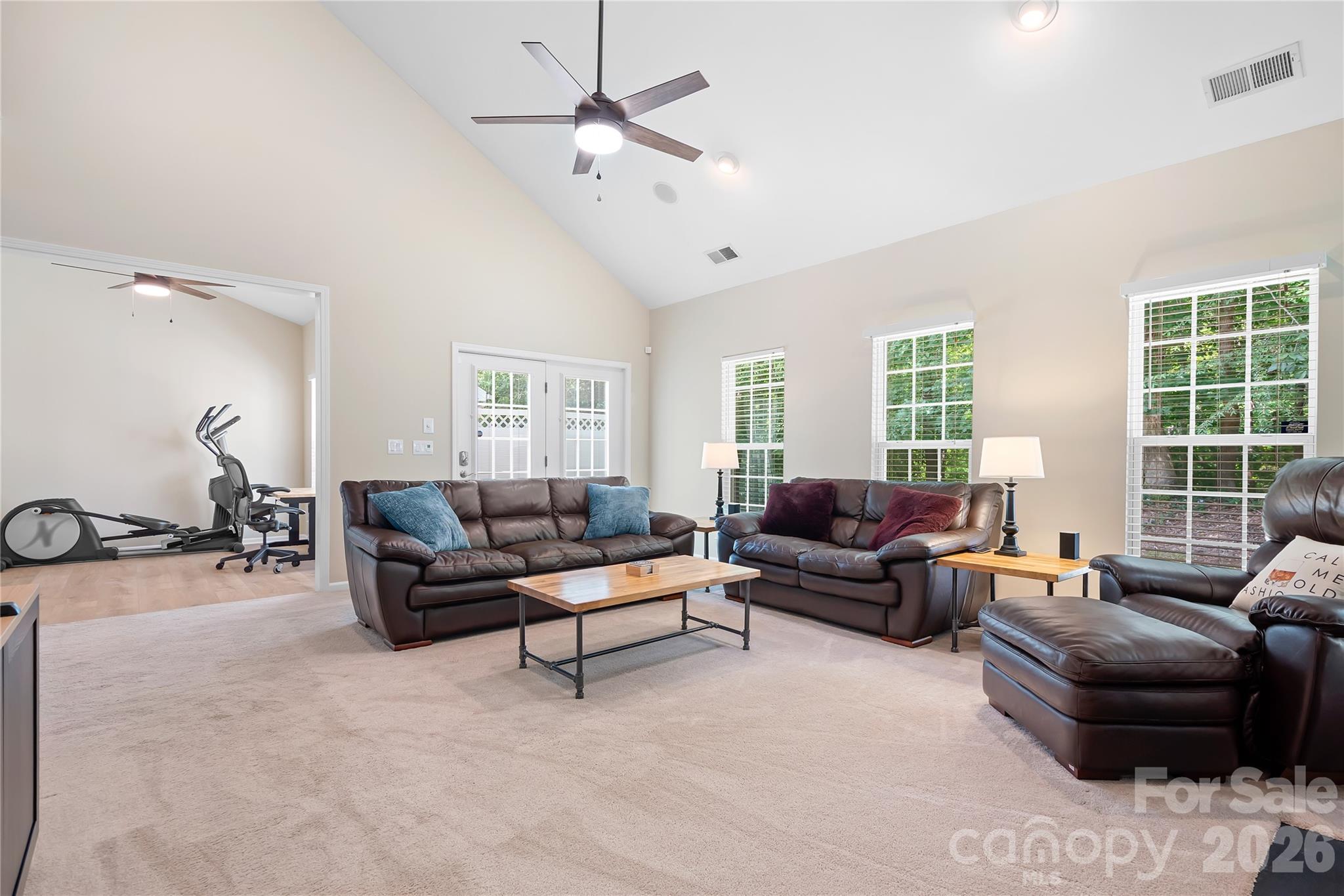 14661 Greenpoint Lane — Huntersville