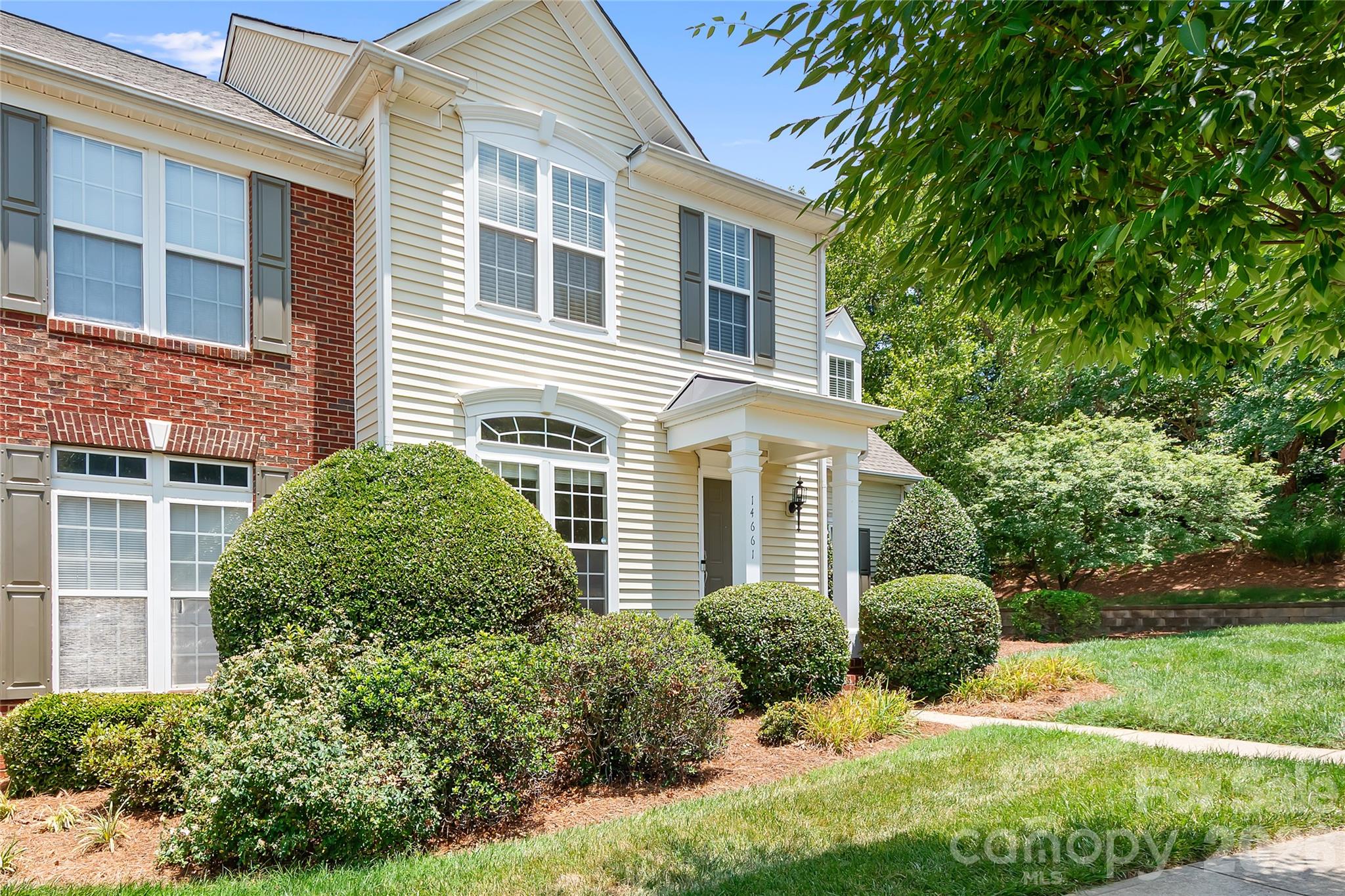 14661 Greenpoint Lane — Huntersville