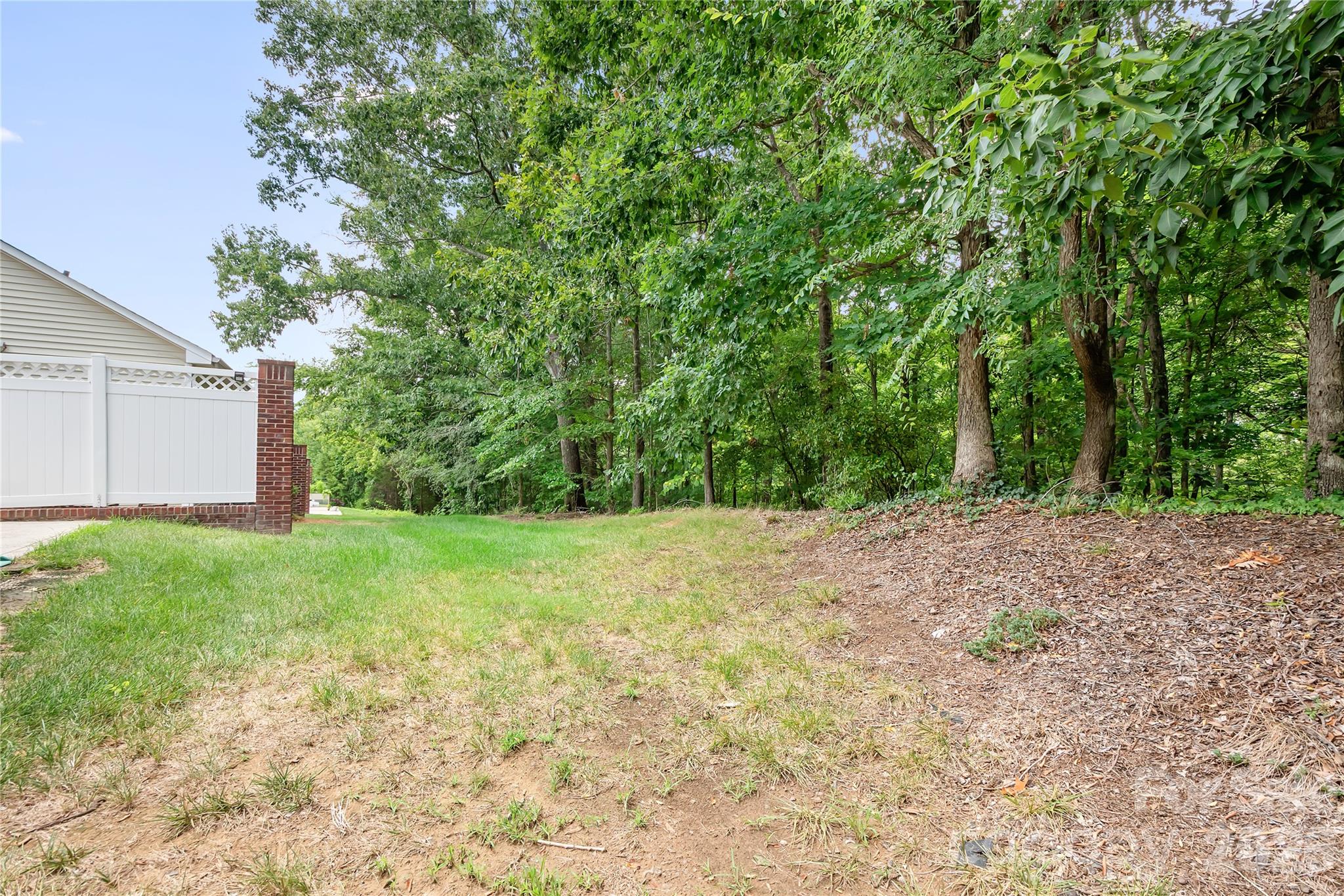 14661 Greenpoint Lane — Huntersville