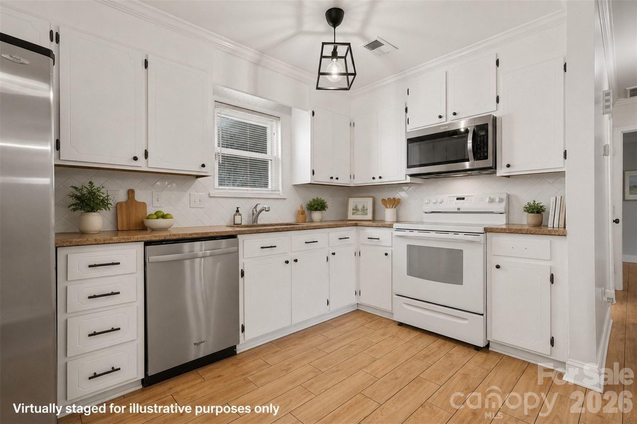 6739 Old Meadow Road — Charlotte