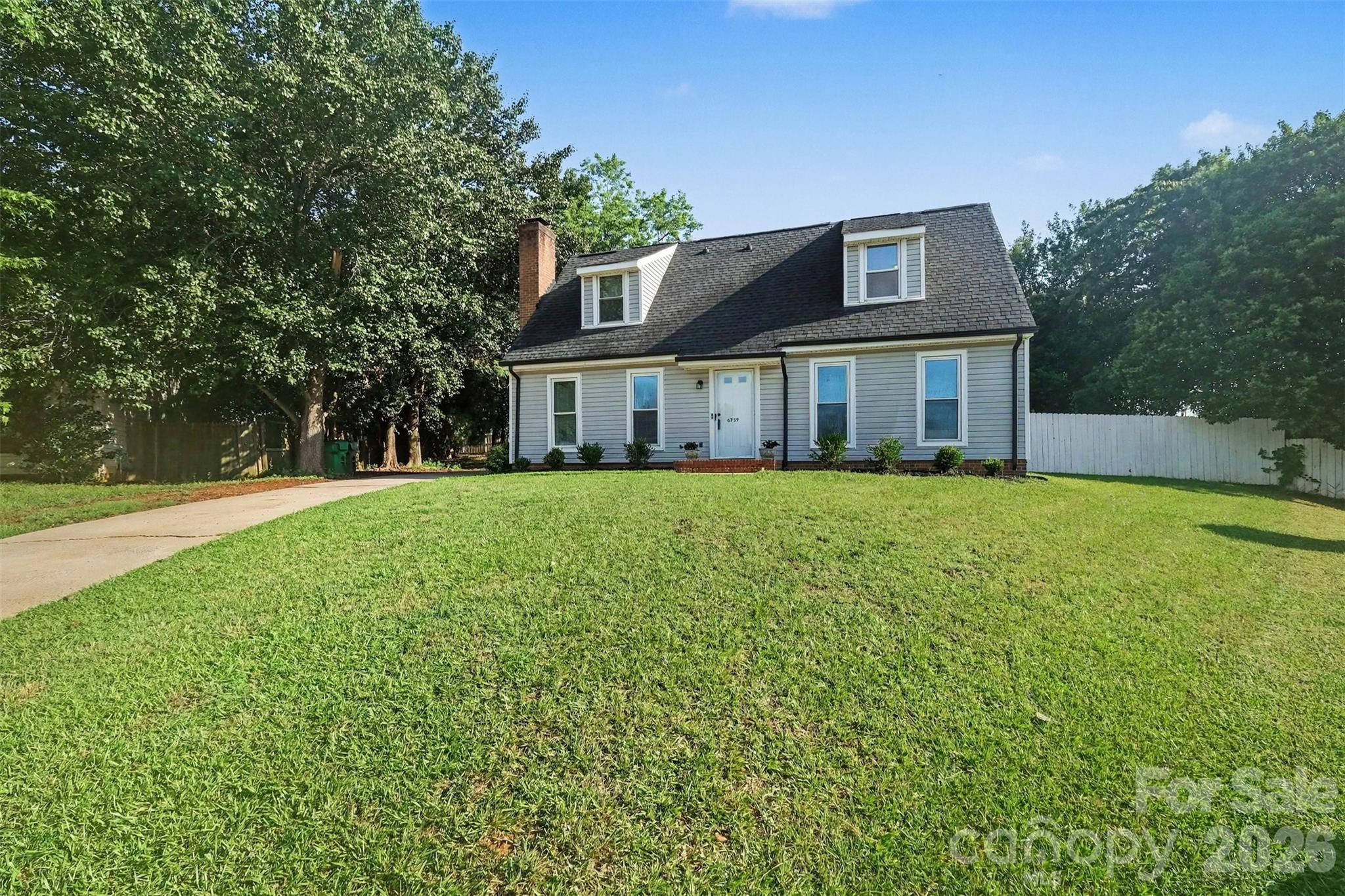 6739 Old Meadow Road — Charlotte