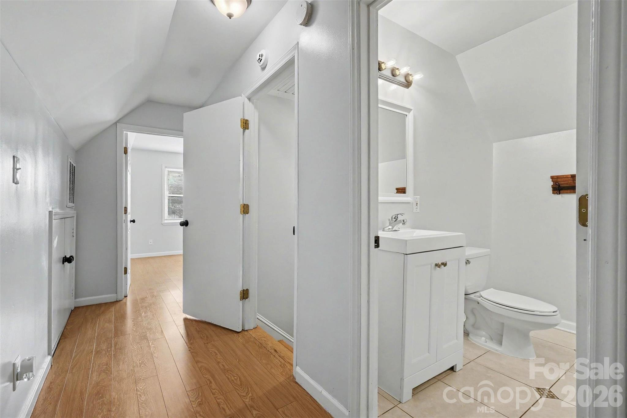 6739 Old Meadow Road — Charlotte