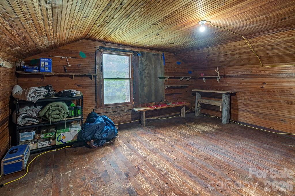 8485 Meadow Fork Road — Hot Springs