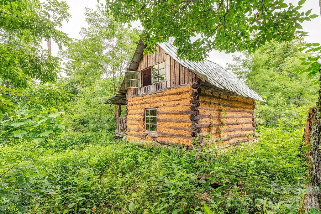 8485 Meadow Fork Road — Hot Springs
