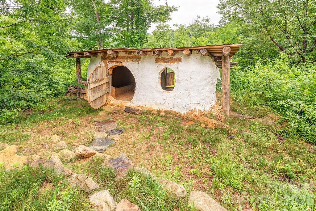 8485 Meadow Fork Road — Hot Springs