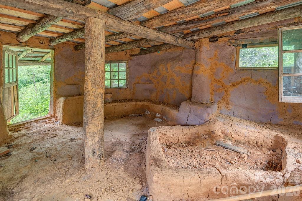 8485 Meadow Fork Road — Hot Springs