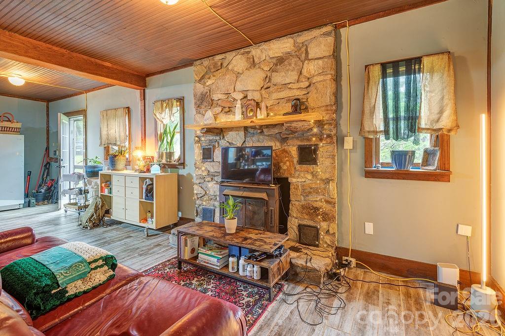 8485 Meadow Fork Road — Hot Springs