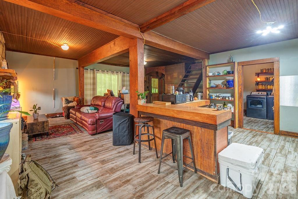 8485 Meadow Fork Road — Hot Springs