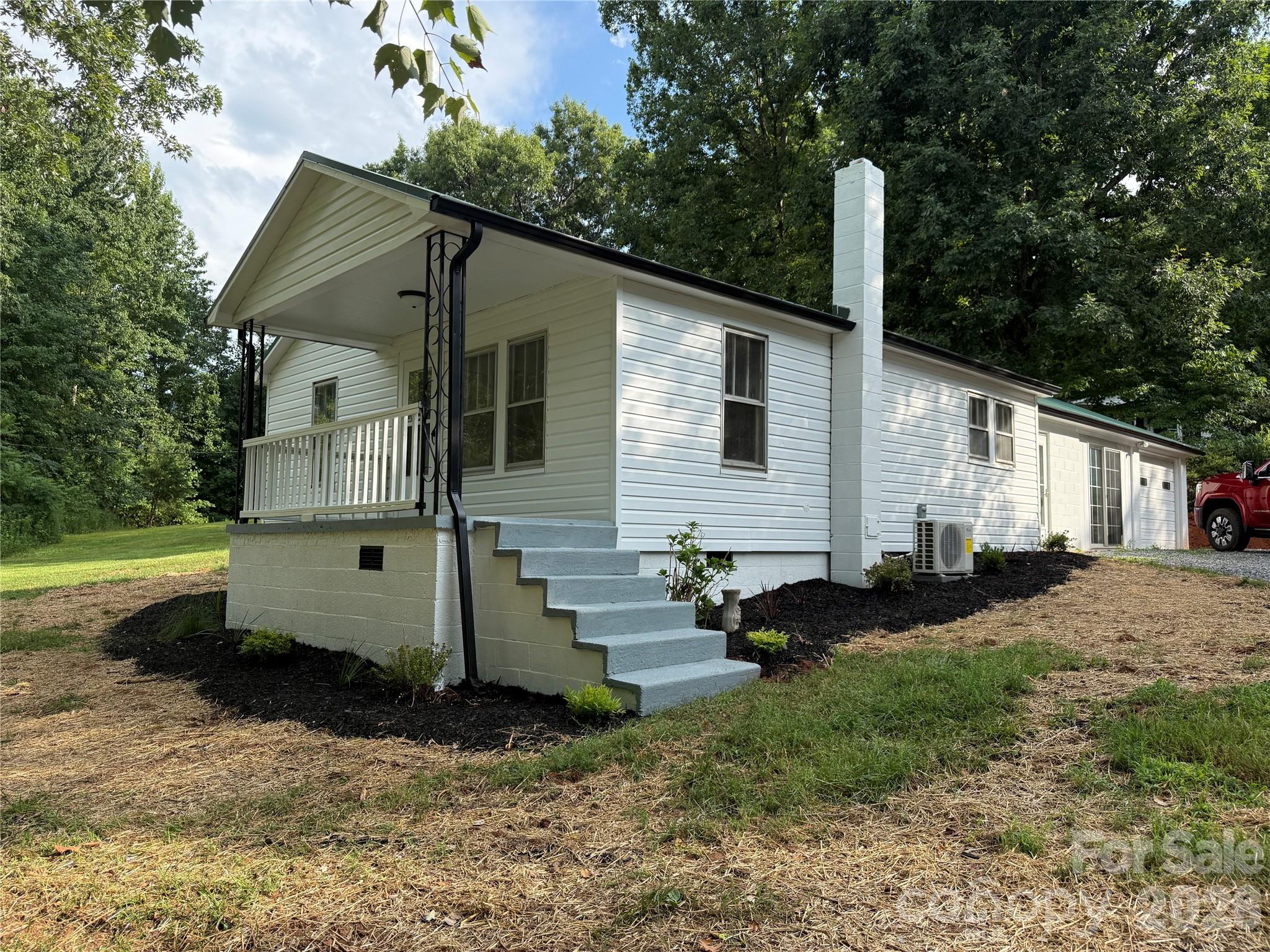 4954 Crawley Dale Street — Morganton