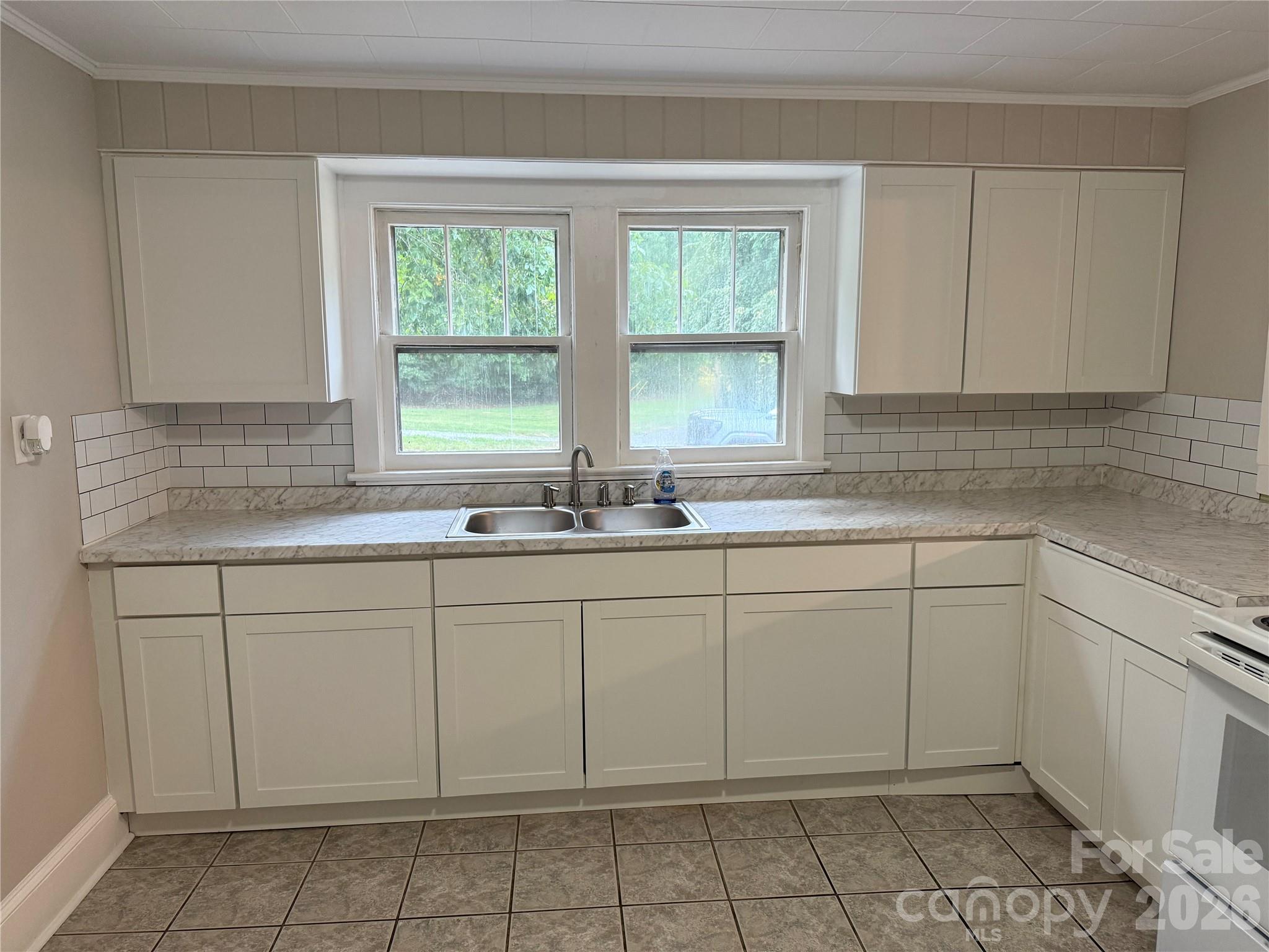 4954 Crawley Dale Street — Morganton
