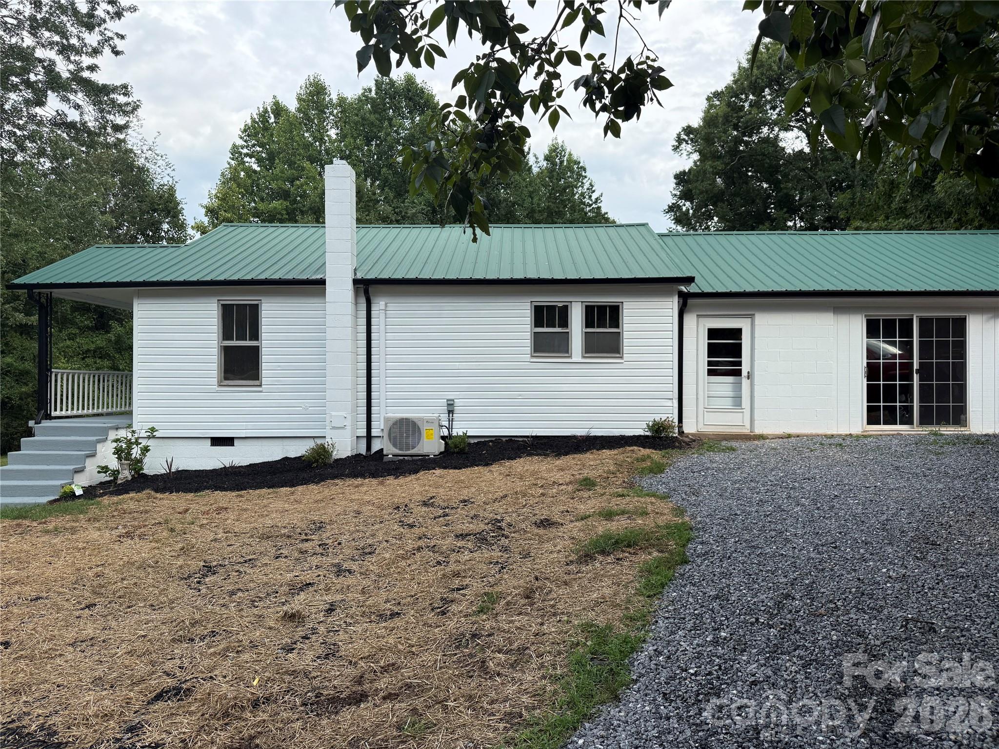 4954 Crawley Dale Street — Morganton