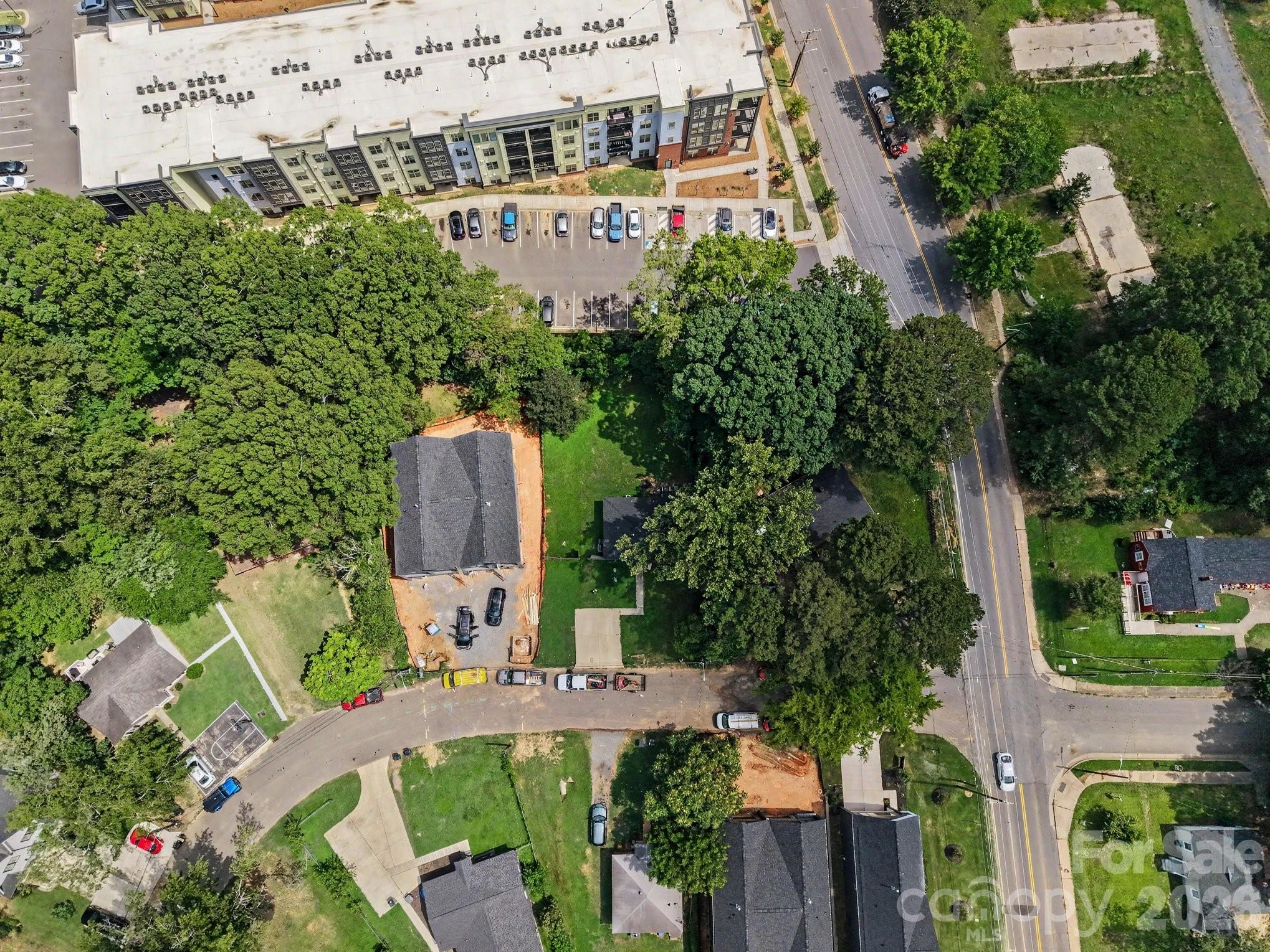 2708 Catalina Avenue — Charlotte