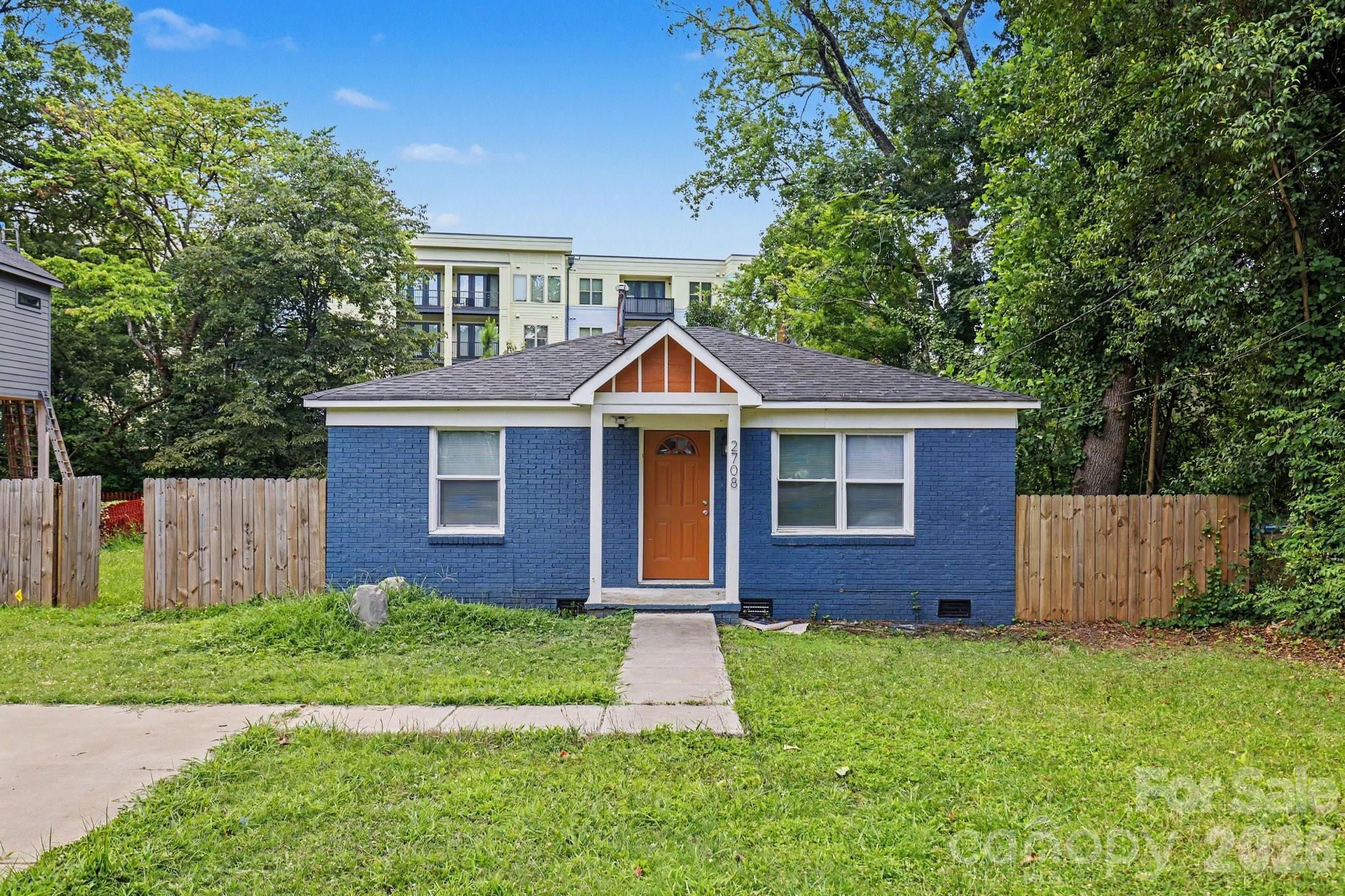 2708 Catalina Avenue — Charlotte